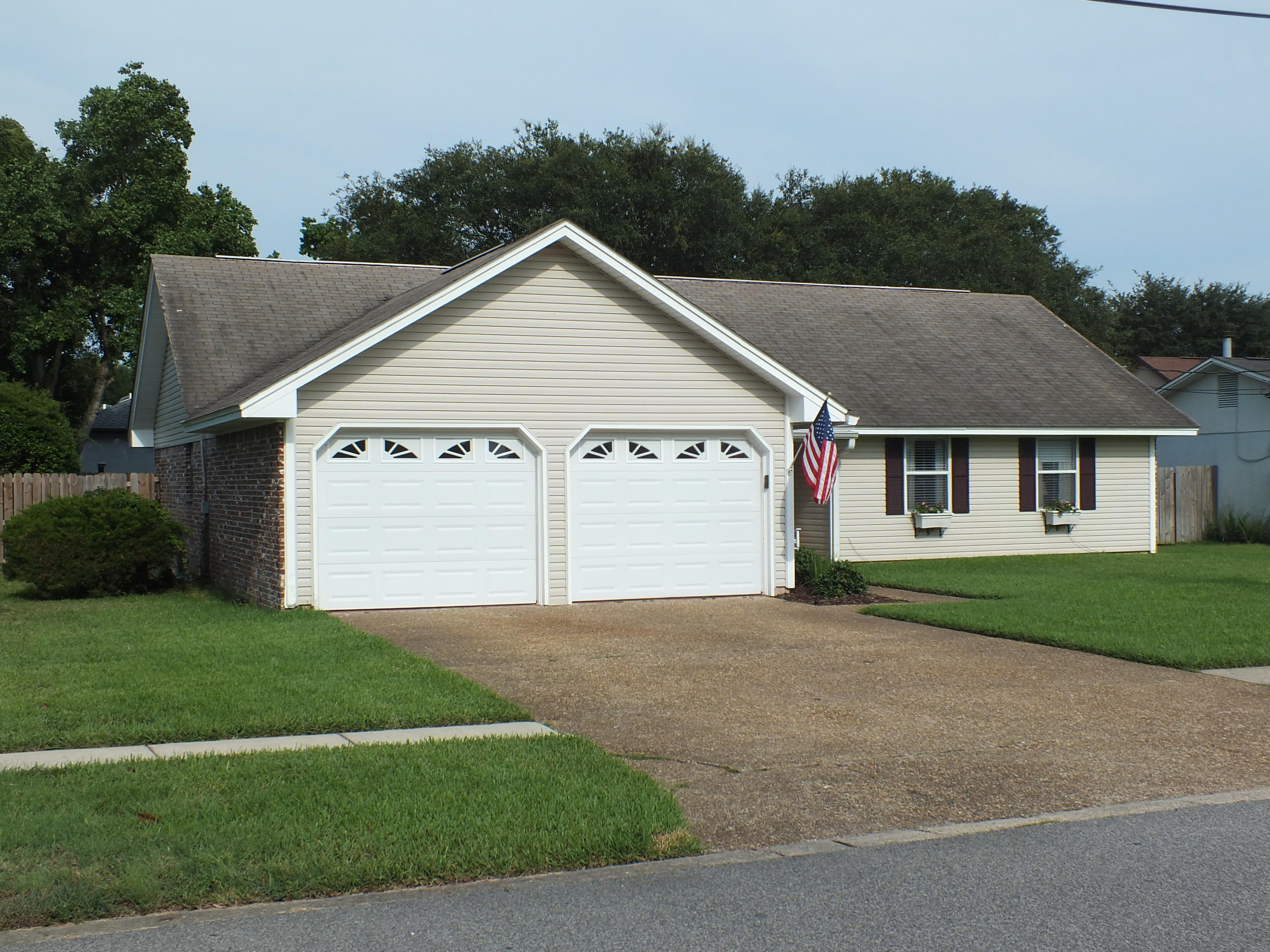 GULF MANOR 1ST ADDN - Residential