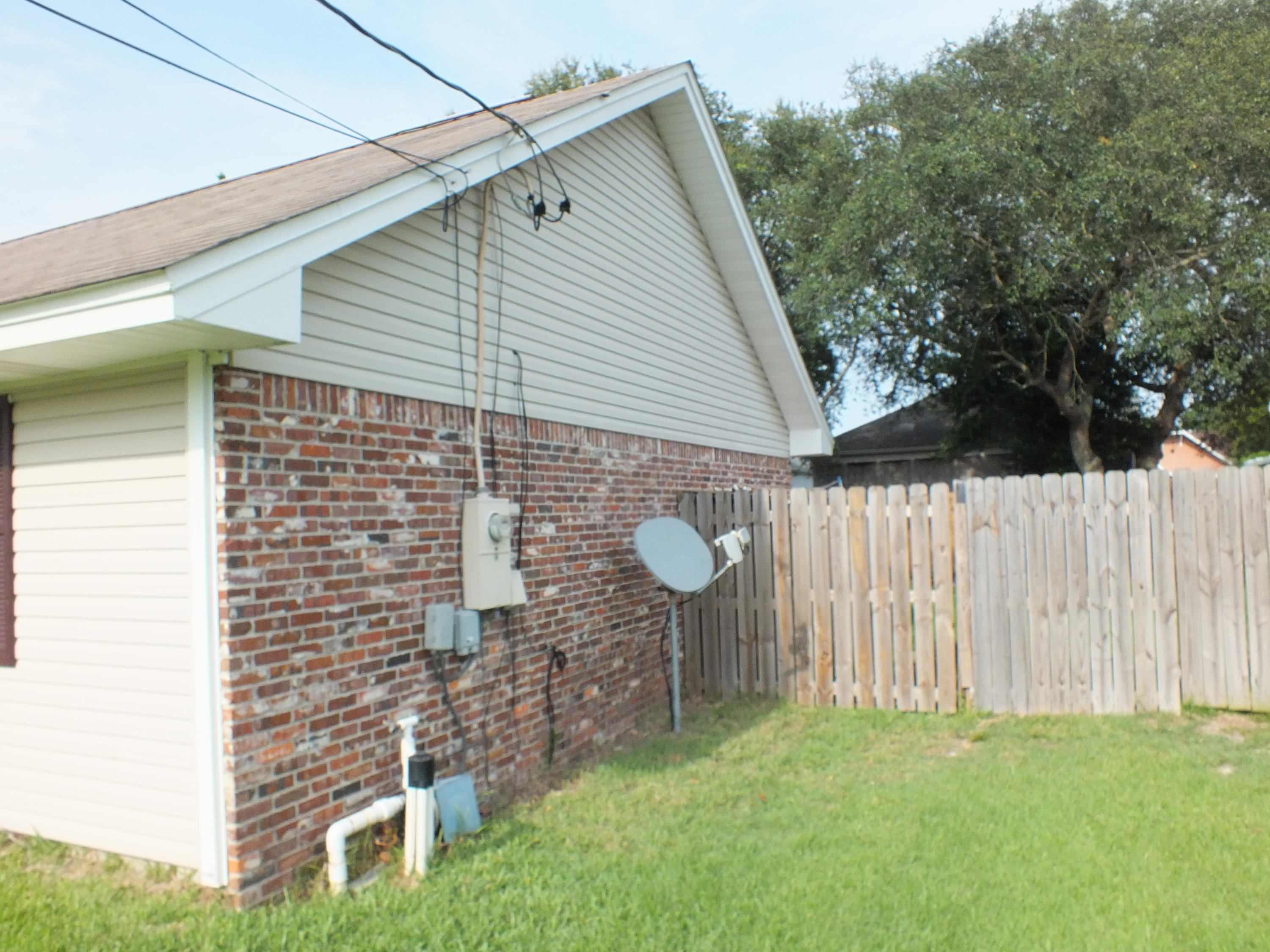 GULF MANOR 1ST ADDN - Residential