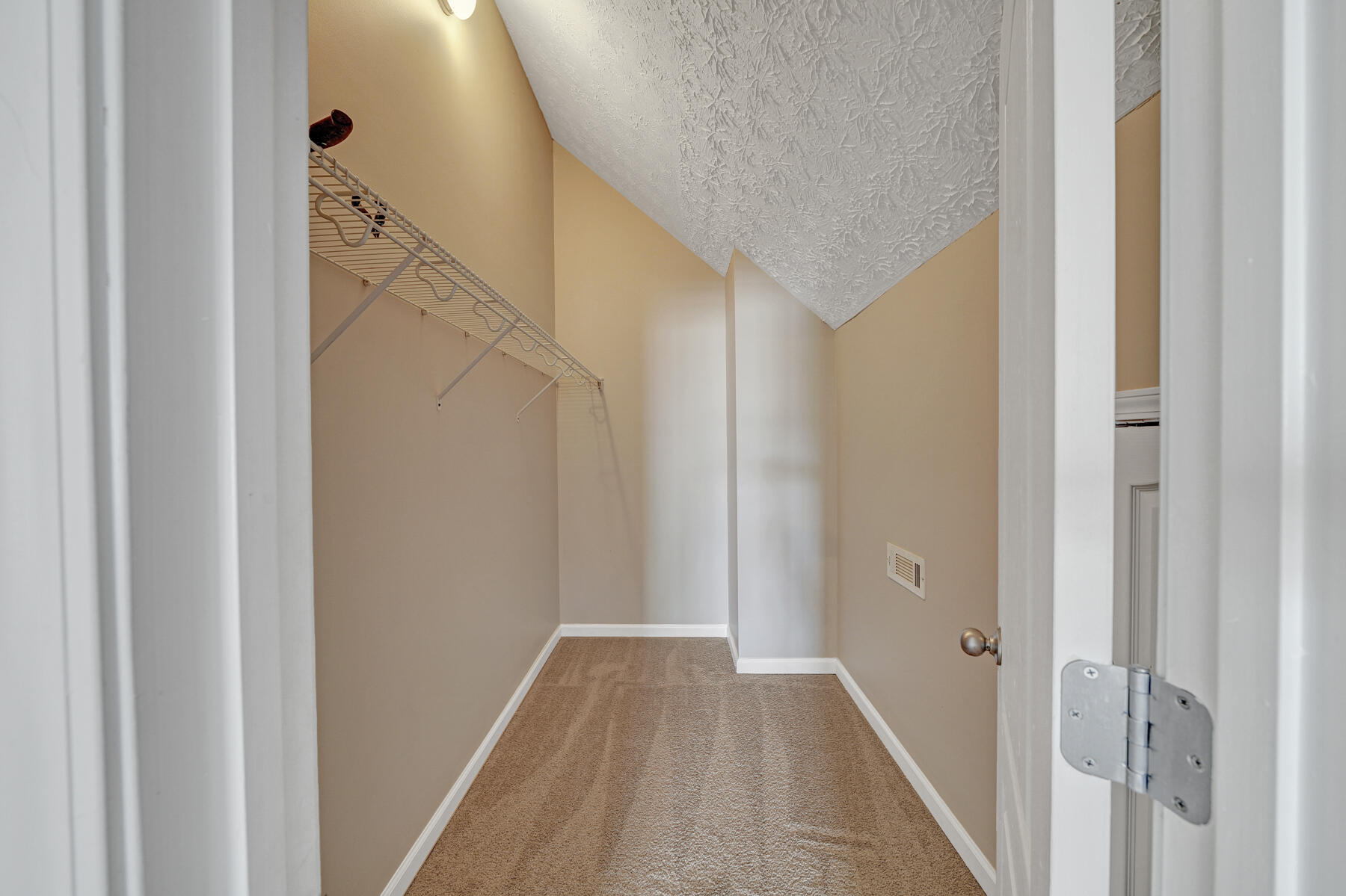 BRANDON OAKS - Residential