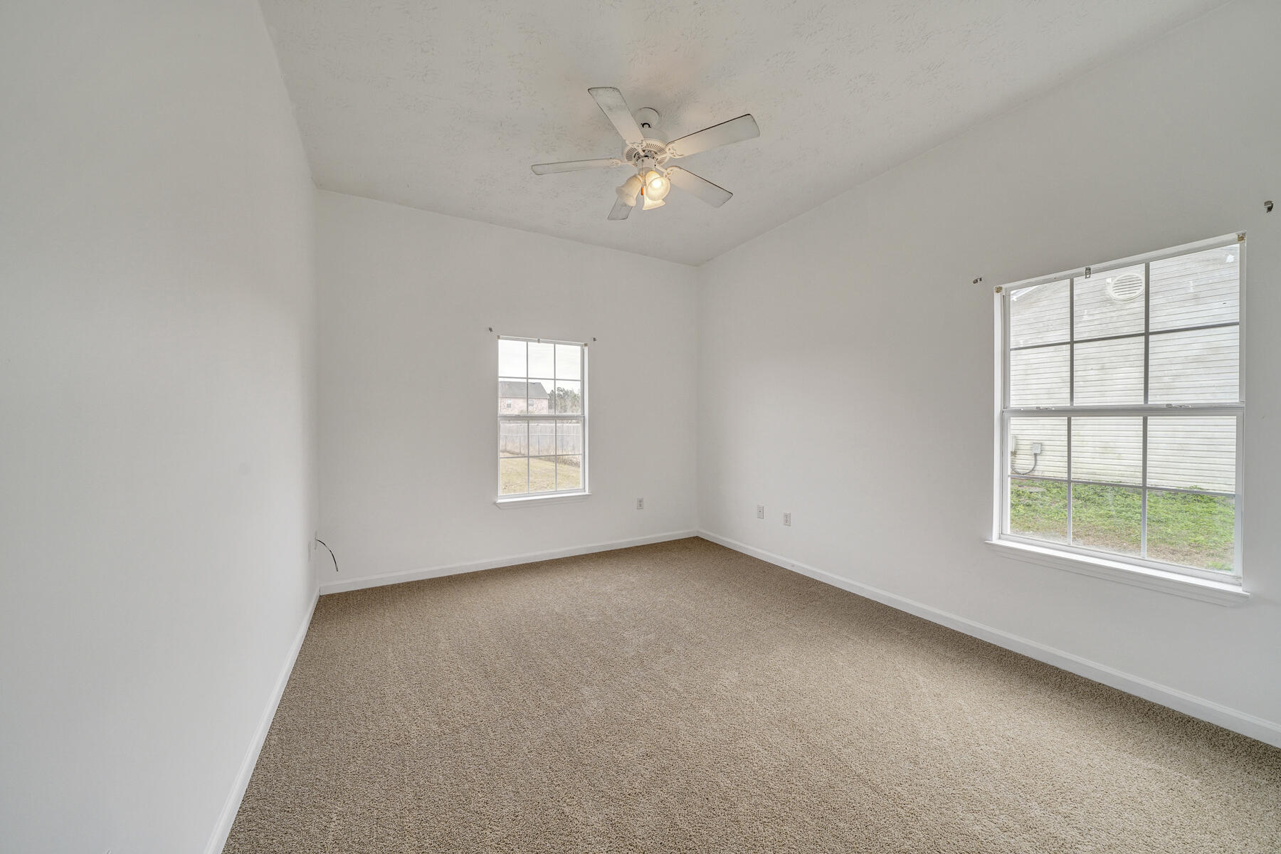 BRANDON OAKS - Residential