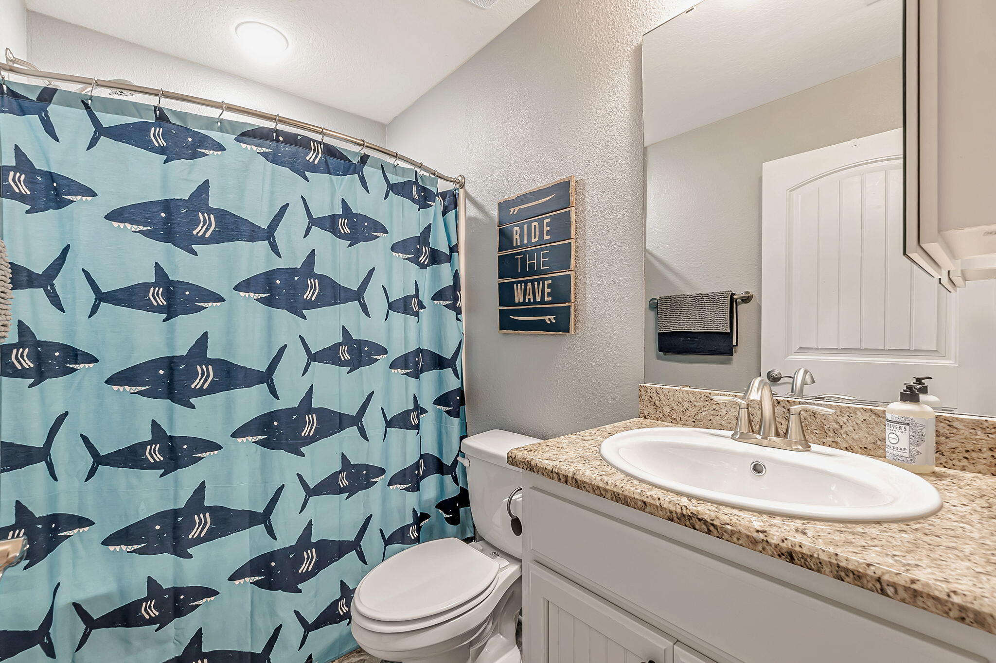 HOLLEY BY THE SEA - Residential