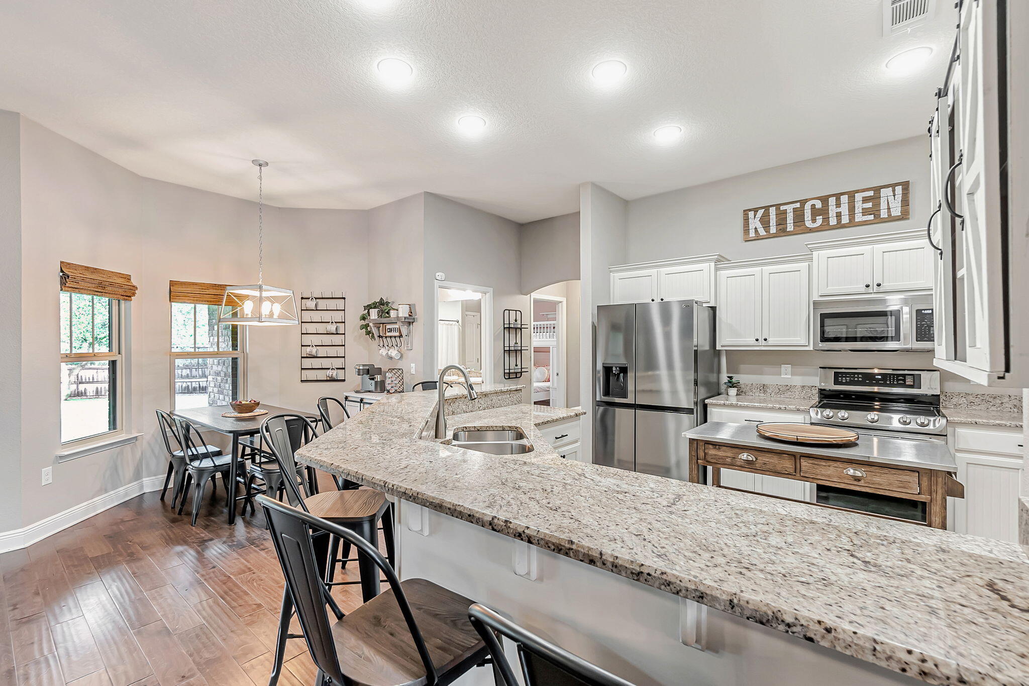 HOLLEY BY THE SEA - Residential