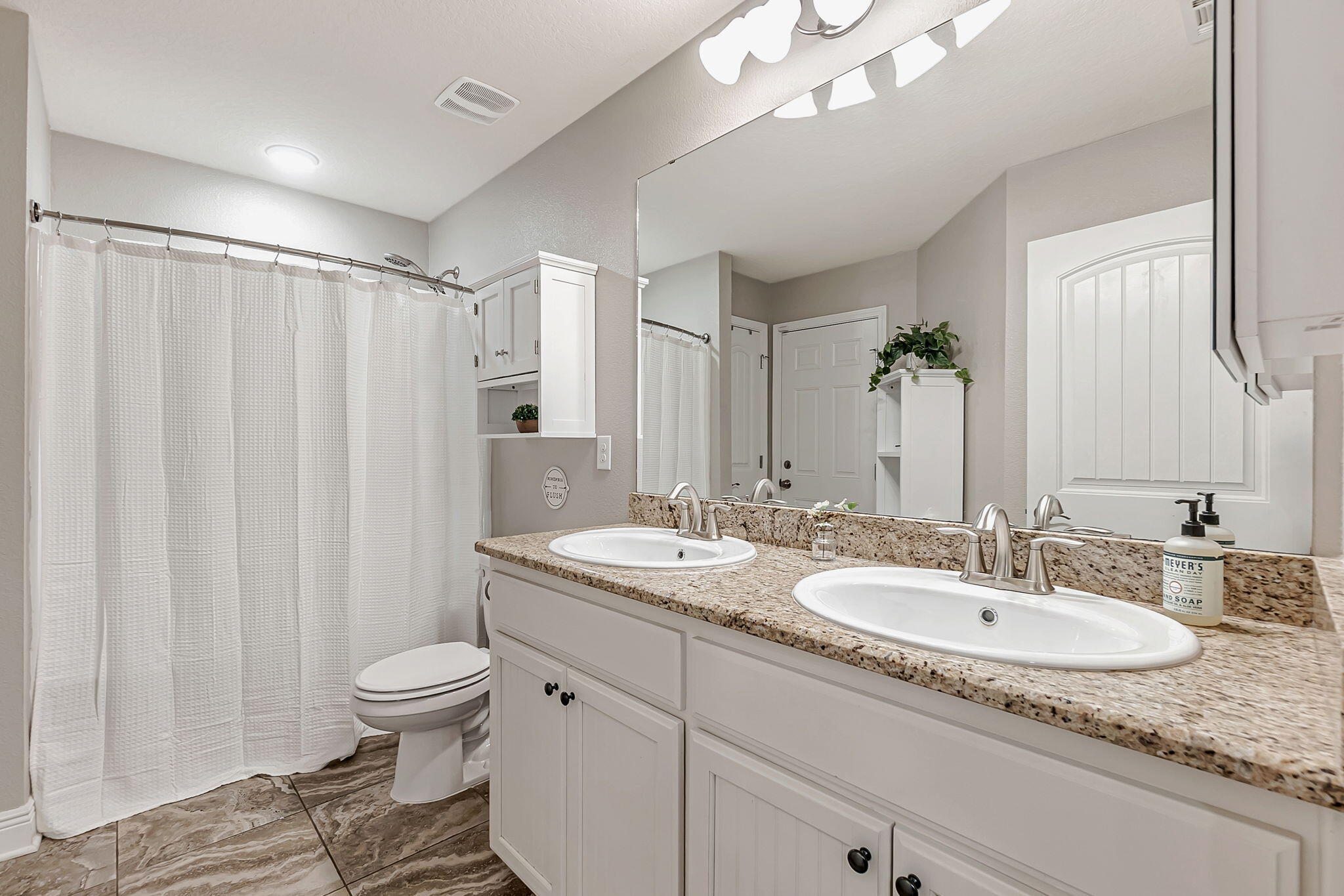 HOLLEY BY THE SEA - Residential