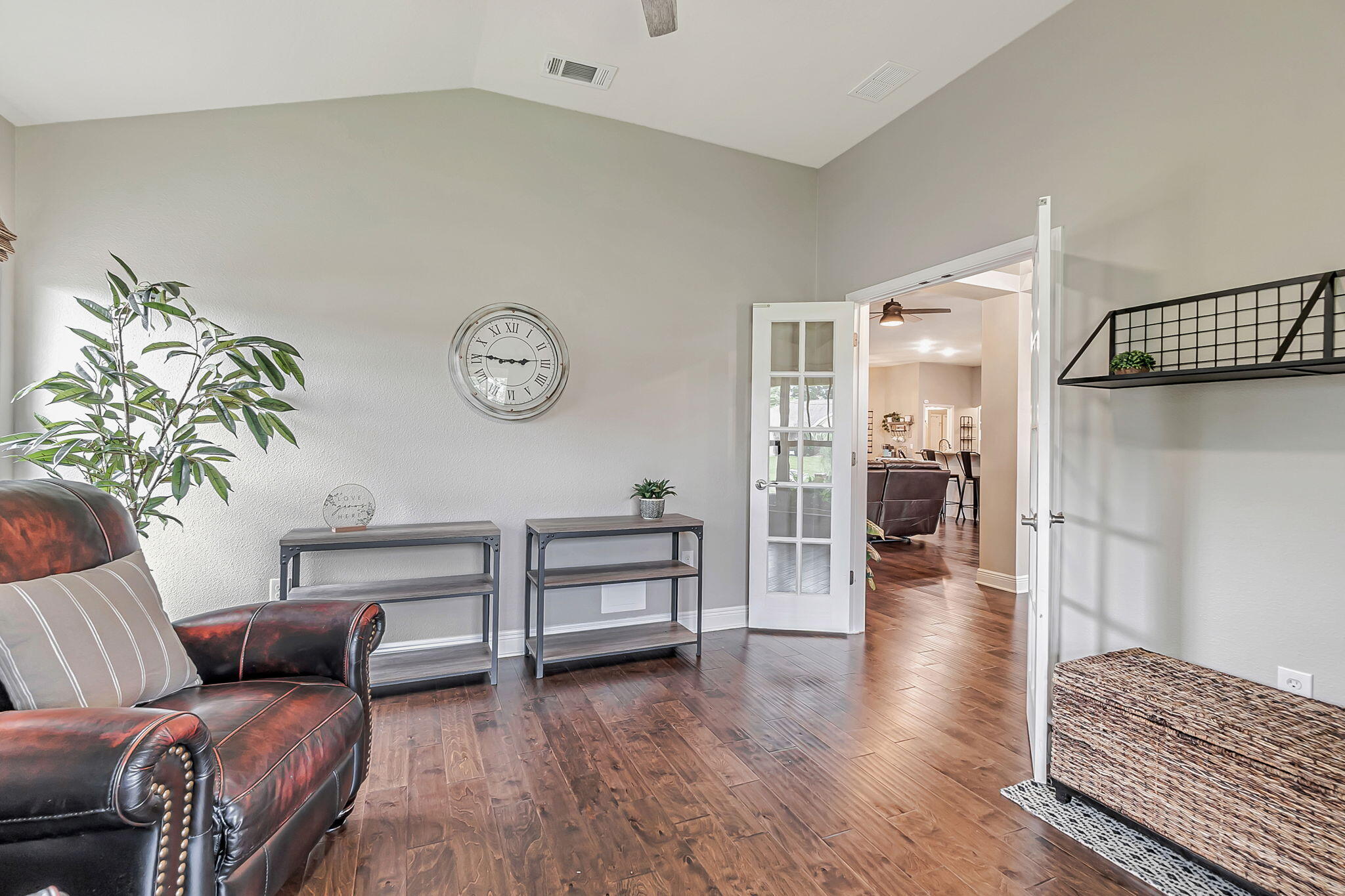 HOLLEY BY THE SEA - Residential