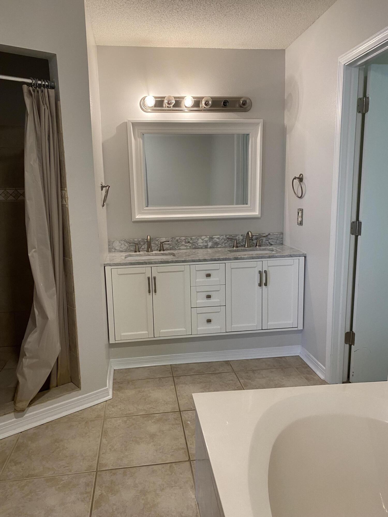 COUNTRYVIEW ESTATES 4TH ADDN - Residential Lease