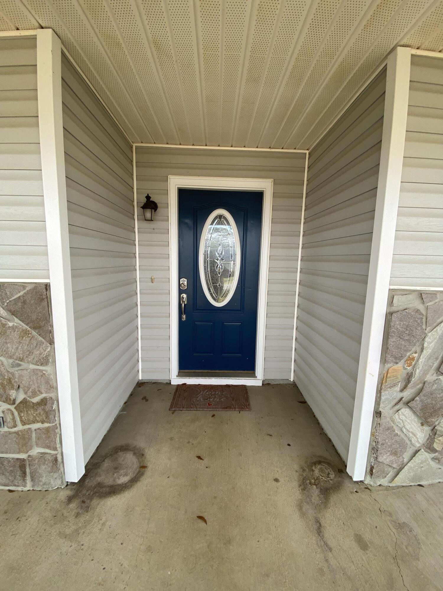 COUNTRYVIEW ESTATES 4TH ADDN - Residential Lease