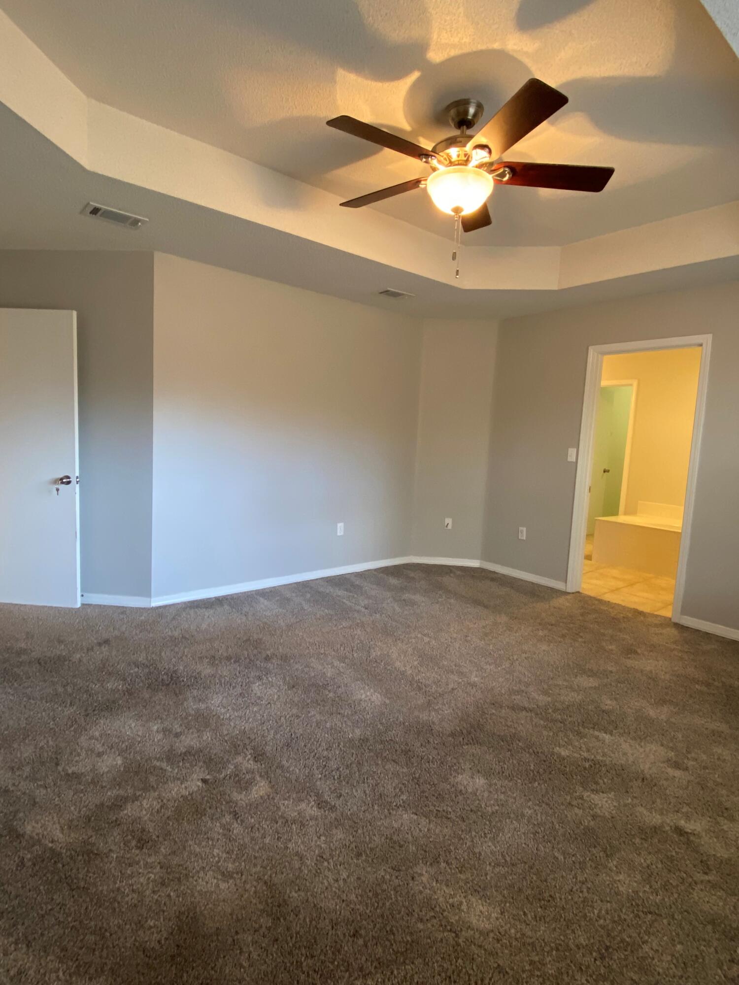 COUNTRYVIEW ESTATES 4TH ADDN - Residential Lease