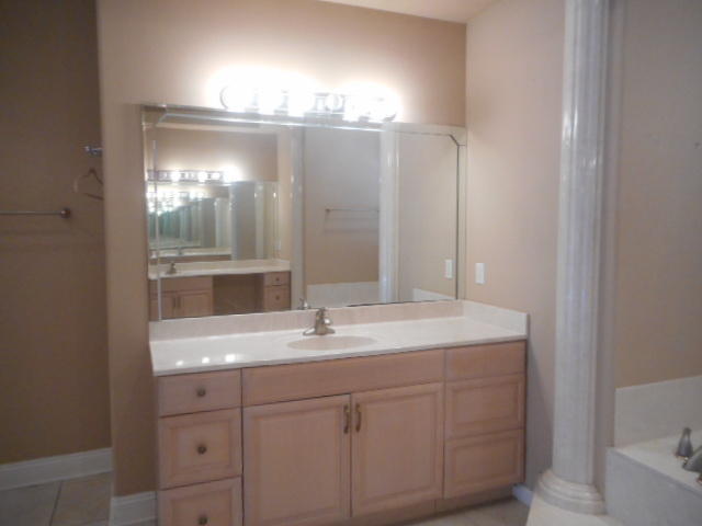 EMERALD LAKES PH 1 - Residential