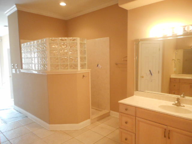 EMERALD LAKES PH 1 - Residential