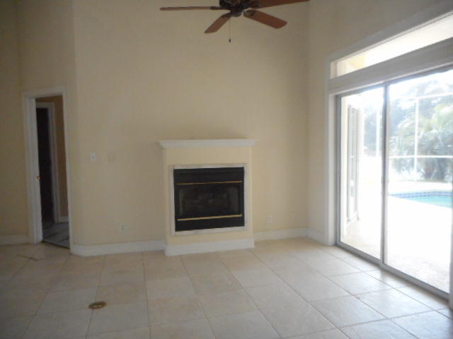 EMERALD LAKES PH 1 - Residential