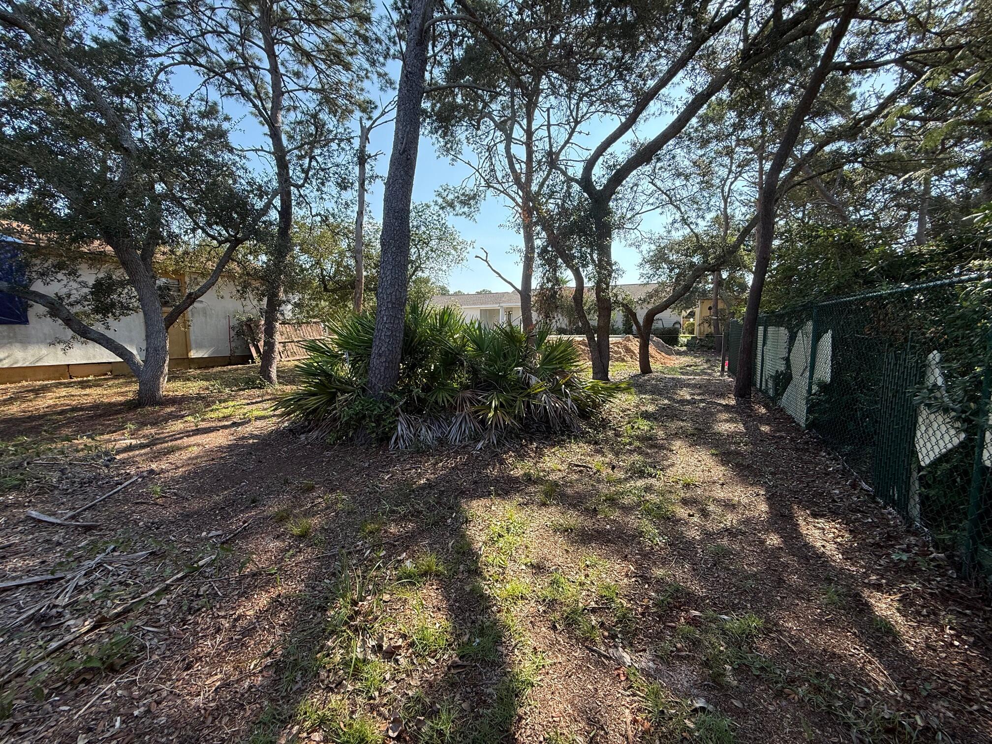 RIVIERA BEACH 1ST ADDN - Land