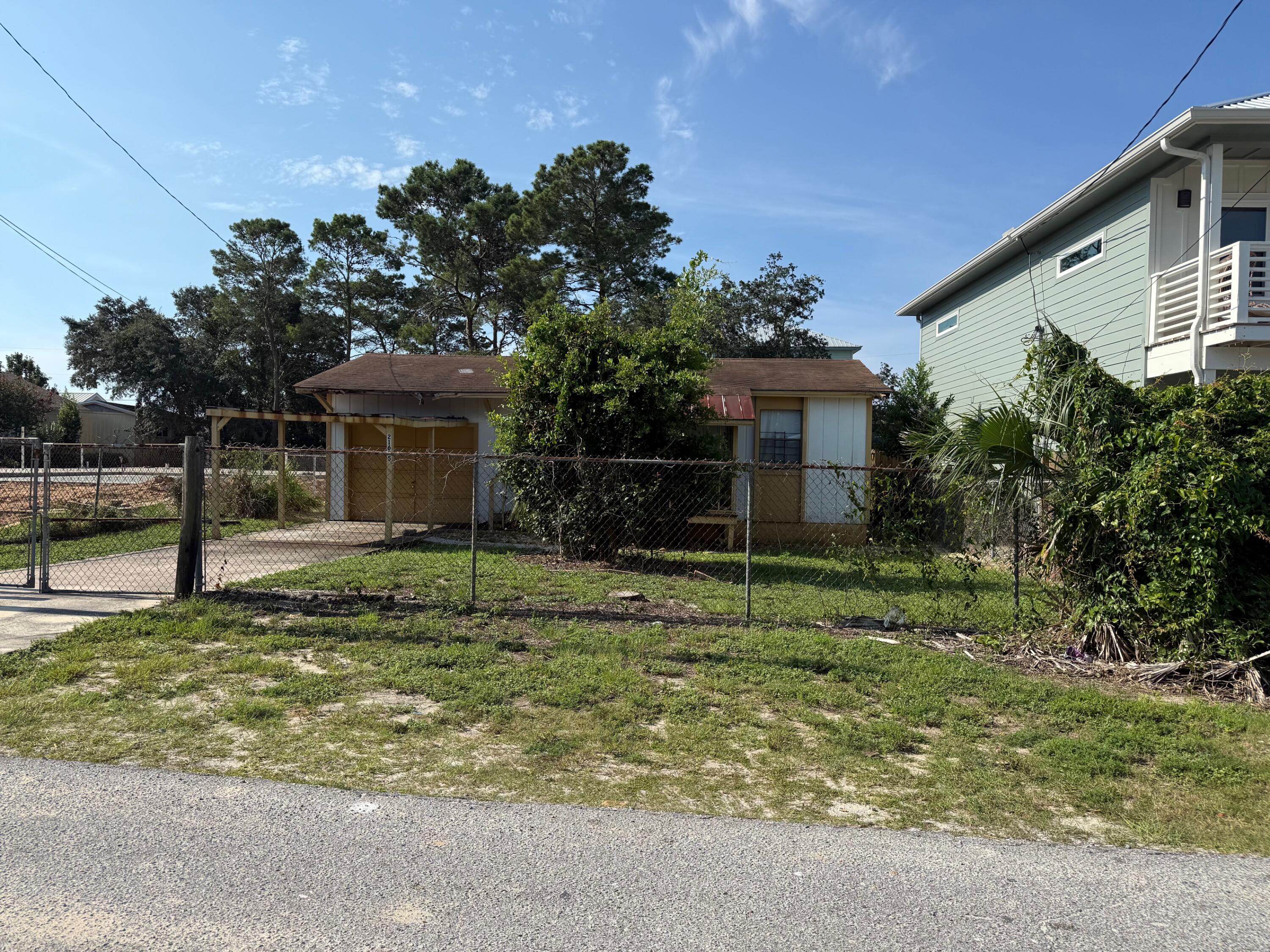 RIVIERA BEACH 1ST ADDN - Land