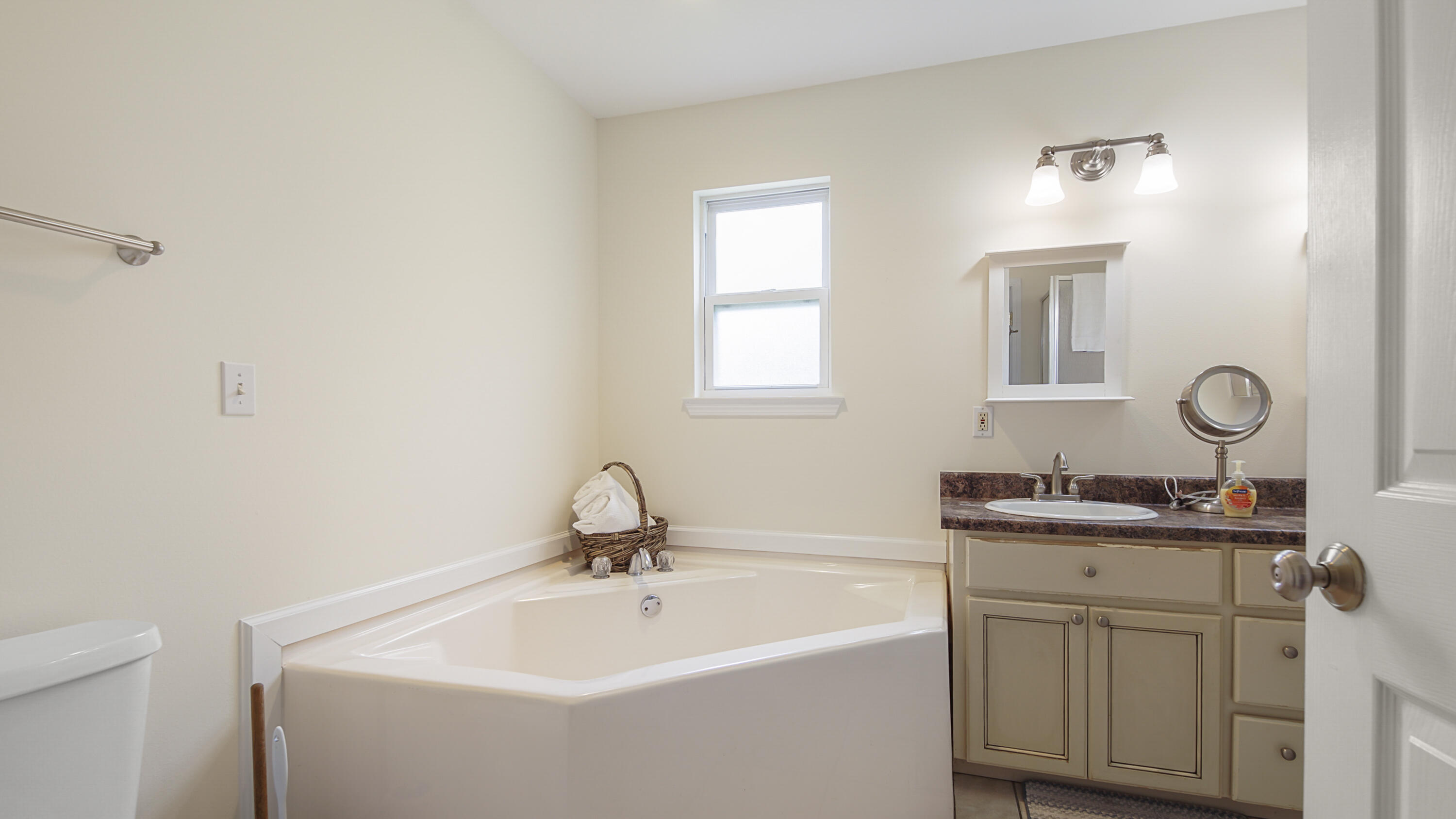 MAGNOLIA BAYE - Residential