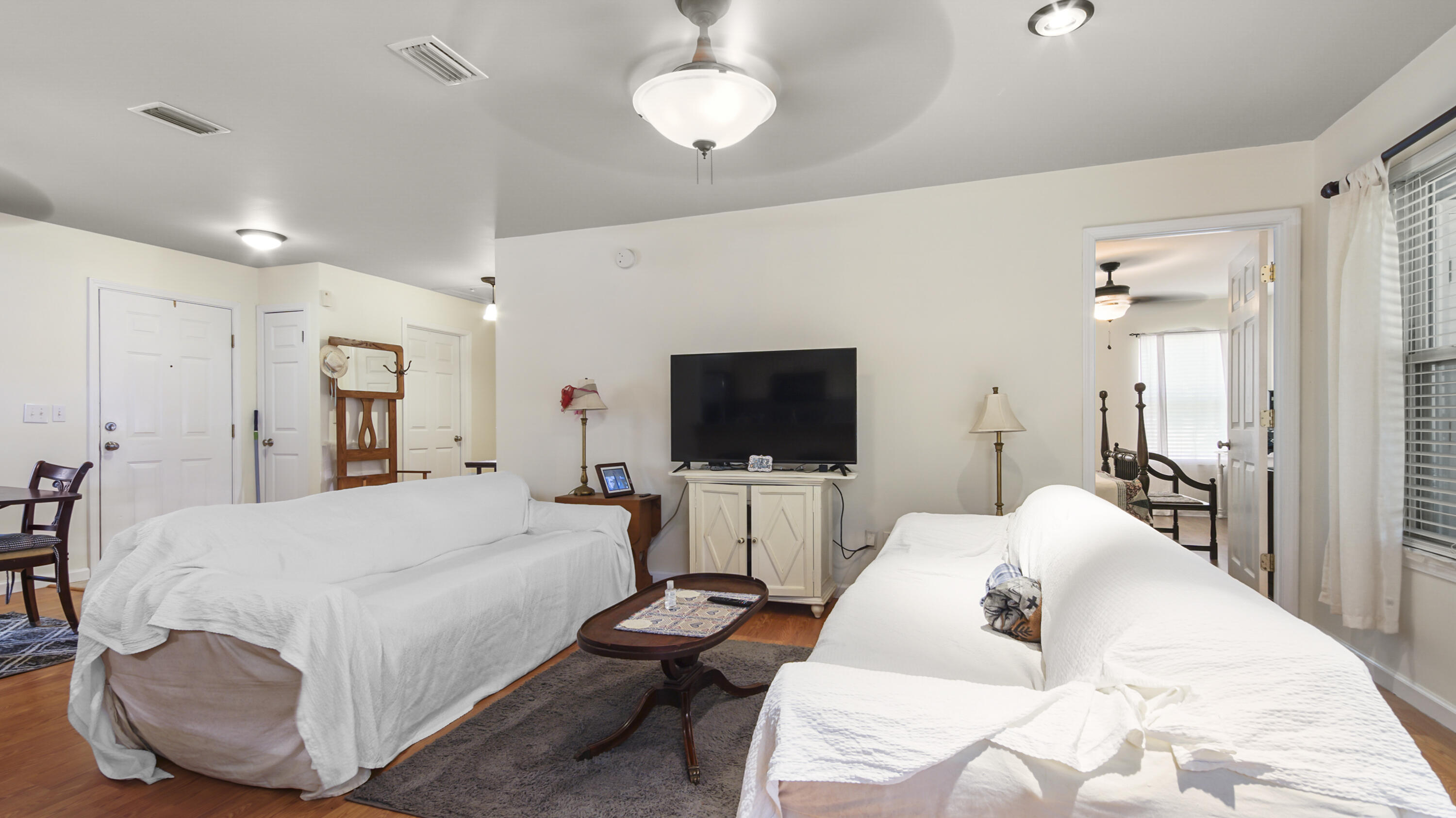 MAGNOLIA BAYE - Residential