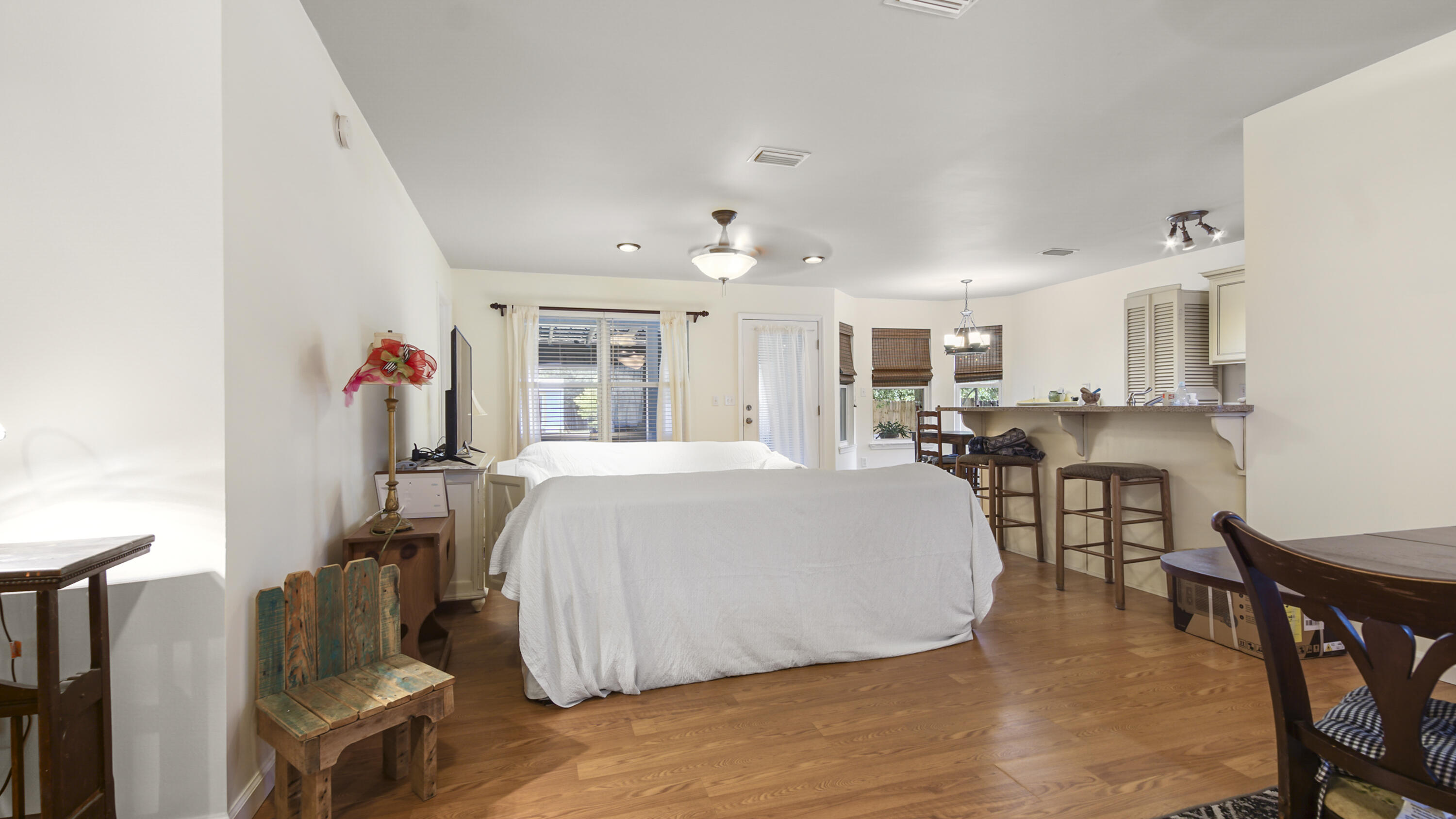MAGNOLIA BAYE - Residential