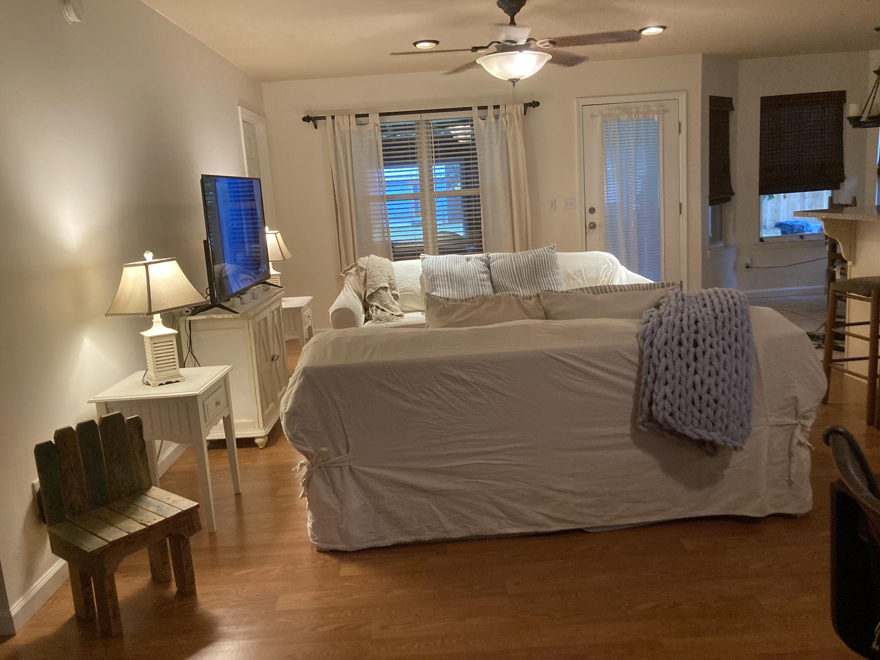 MAGNOLIA BAYE - Residential