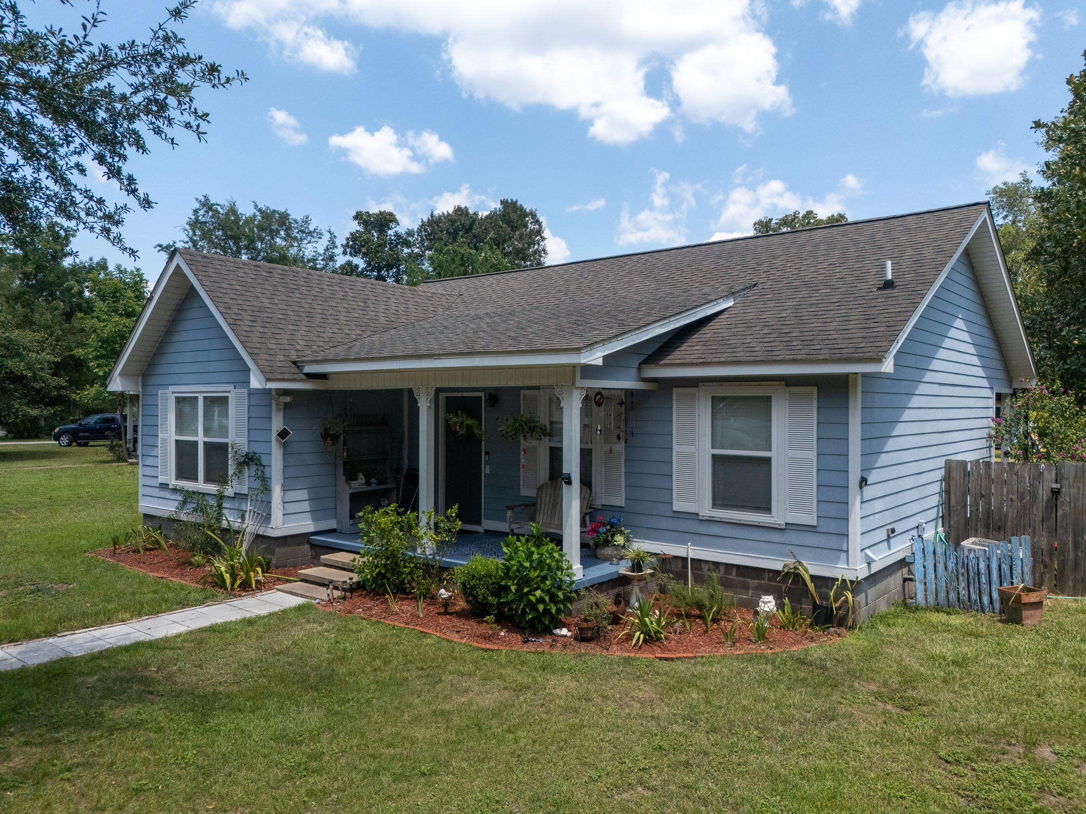 MAGNOLIA BAYE - Residential