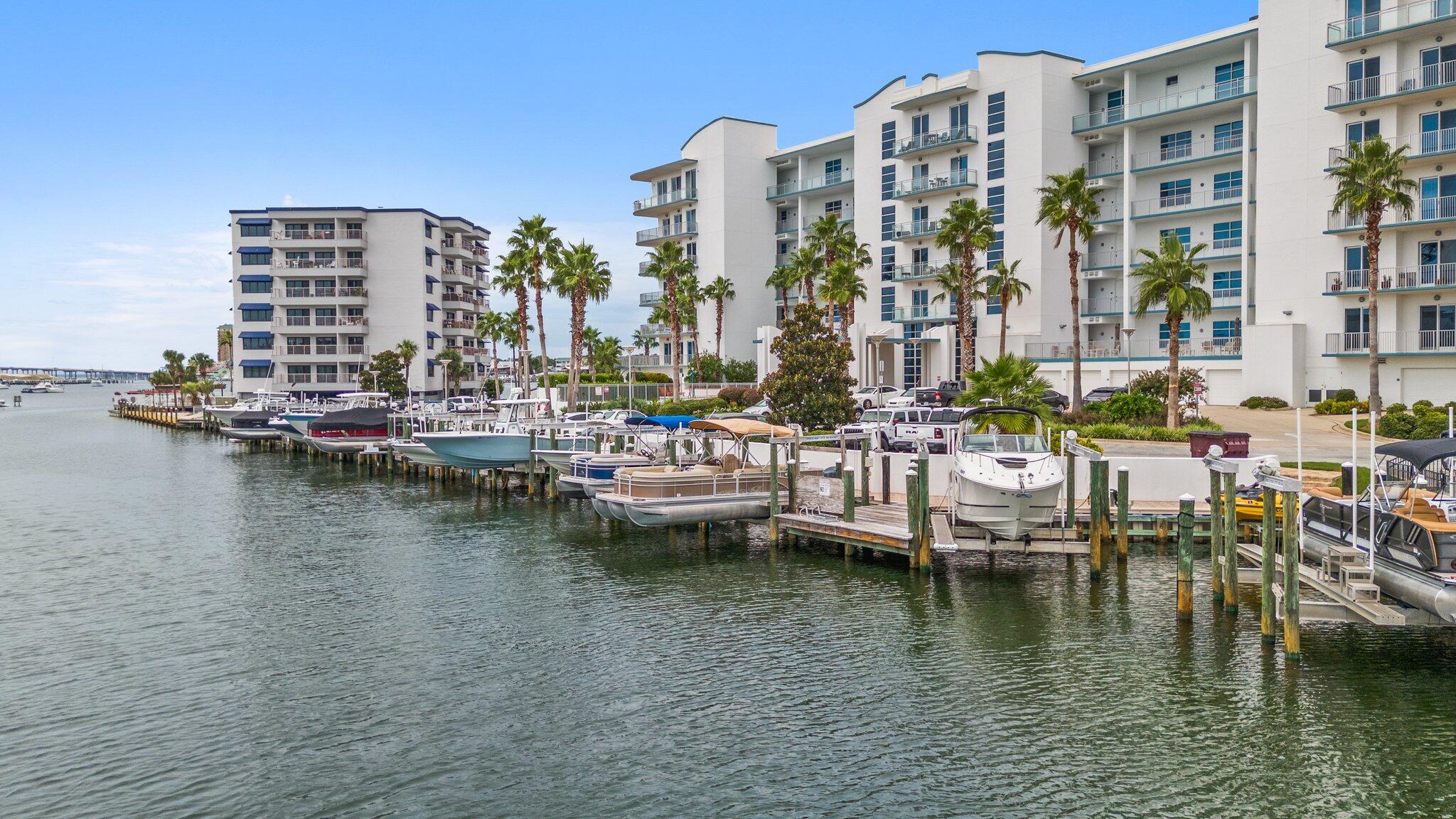 HARBOR LIGHTS - Residential