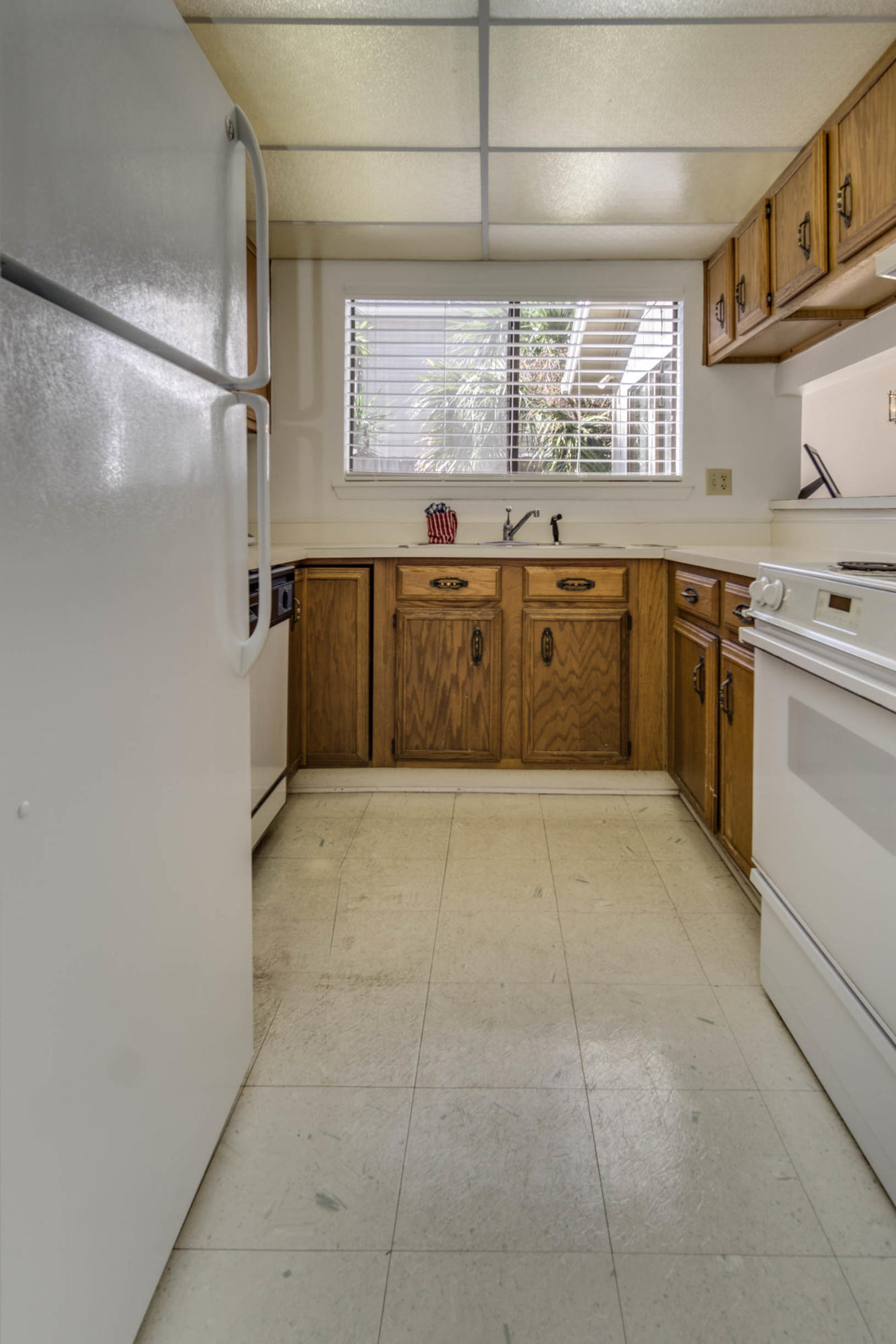 SEASCAPE TENNIS VILLA - Residential