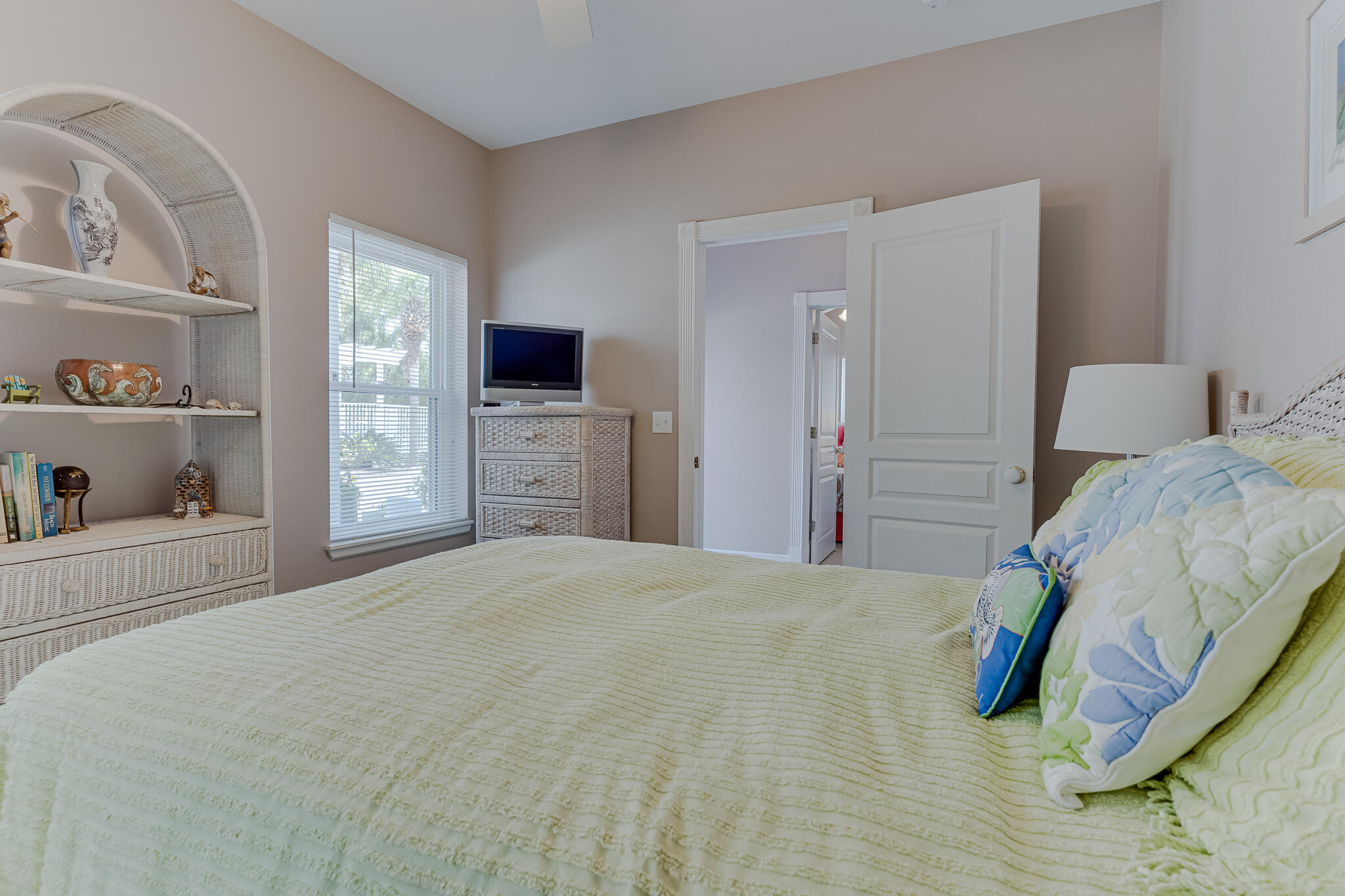 SEASHORE VILLAGE PH 2 - Residential