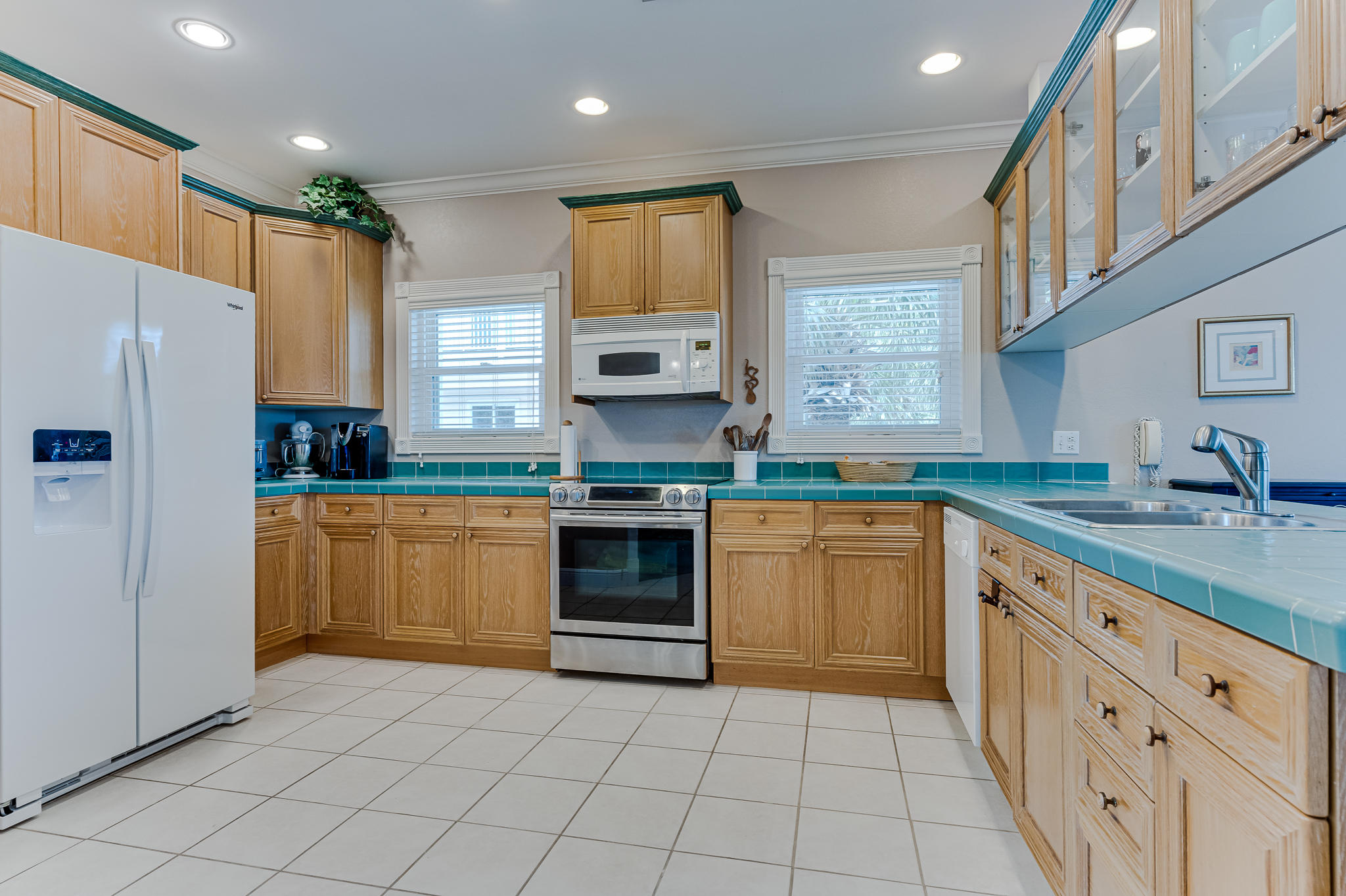 SEASHORE VILLAGE PH 2 - Residential