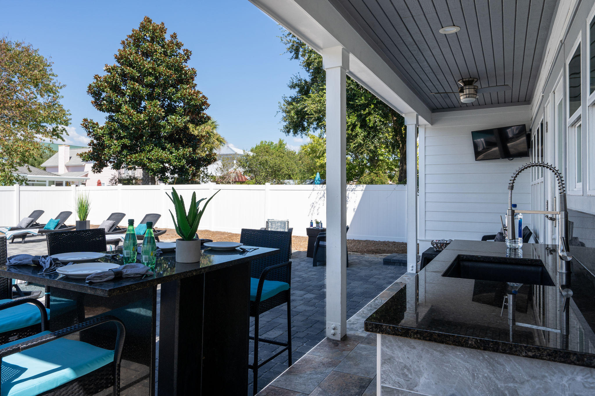CRYSTAL BEACH - Residential
