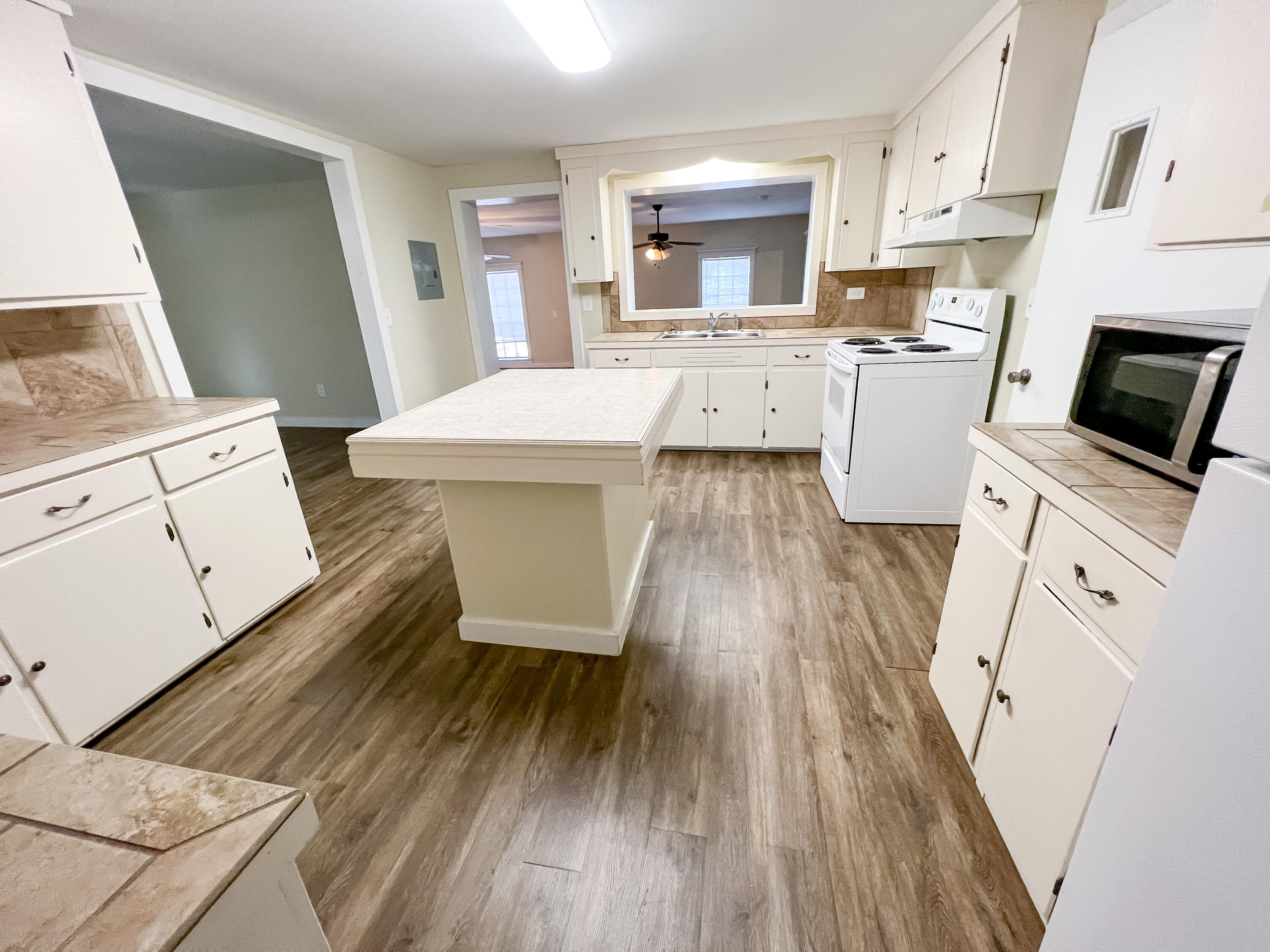 No Named S/D - Residential