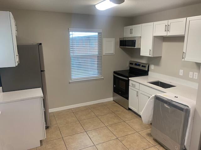 AZALEA - Residential Lease