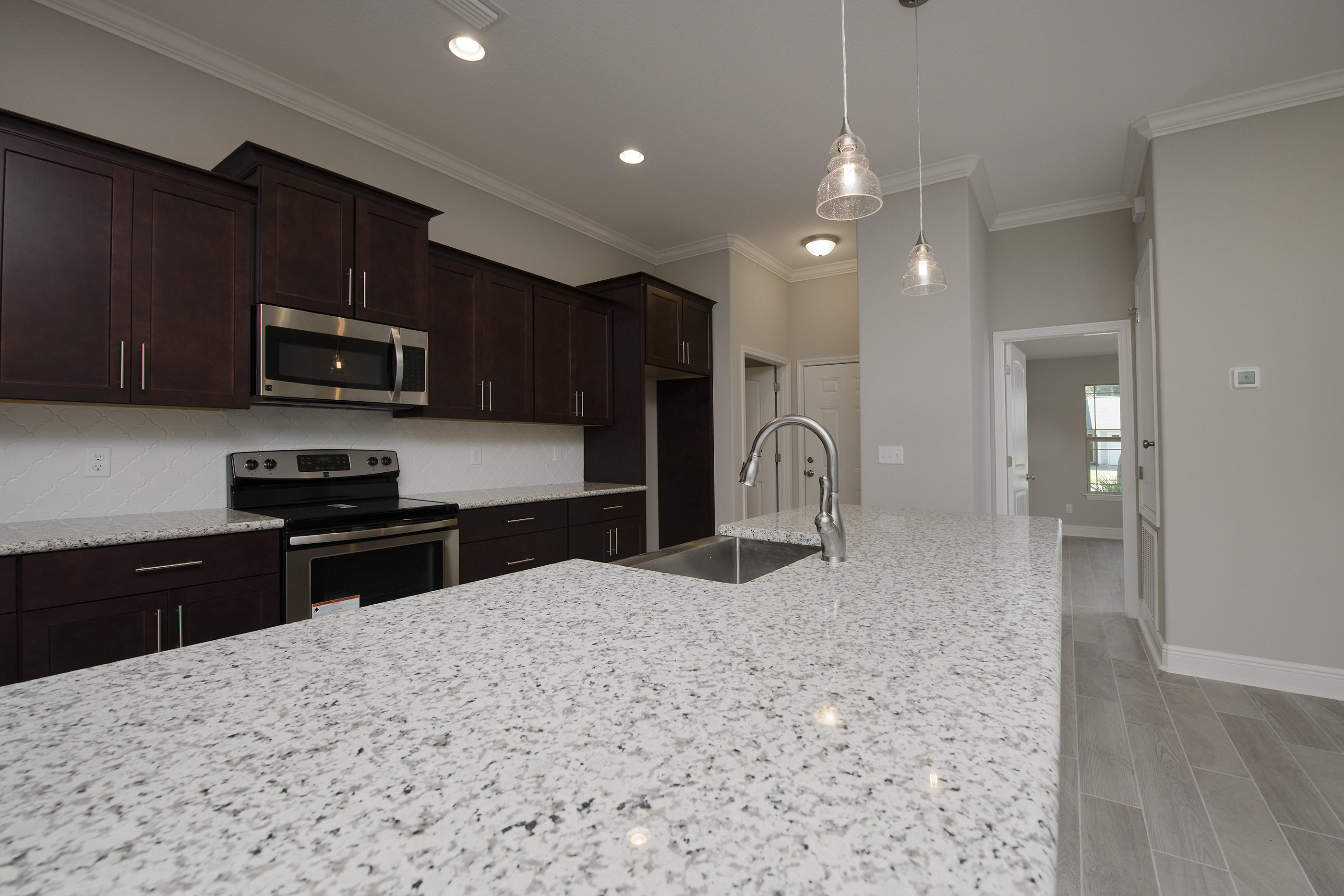 HOLLEY BY THE SEA - Residential