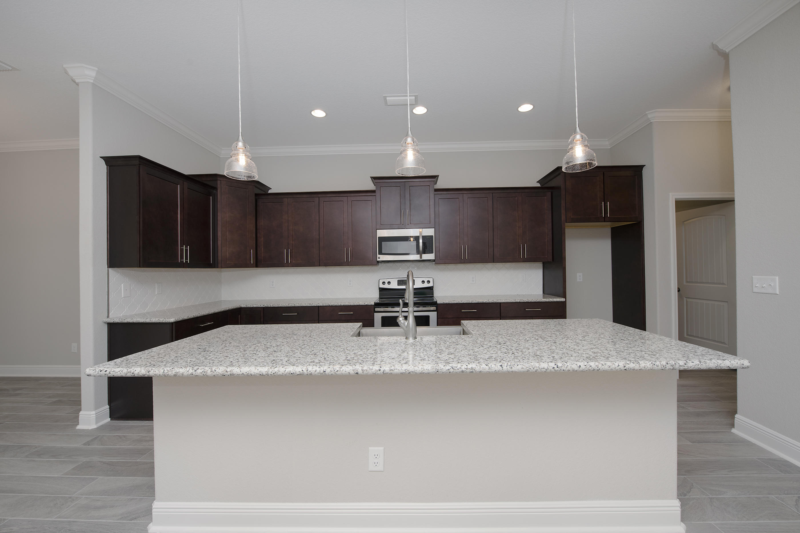 HOLLEY BY THE SEA - Residential