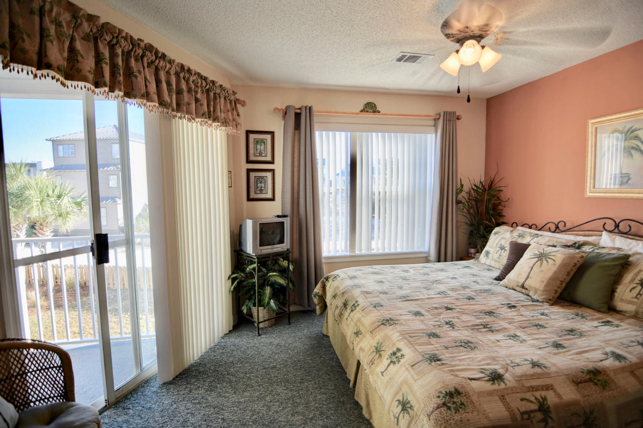 BEACHSIDE VILLAS CONDO - Residential