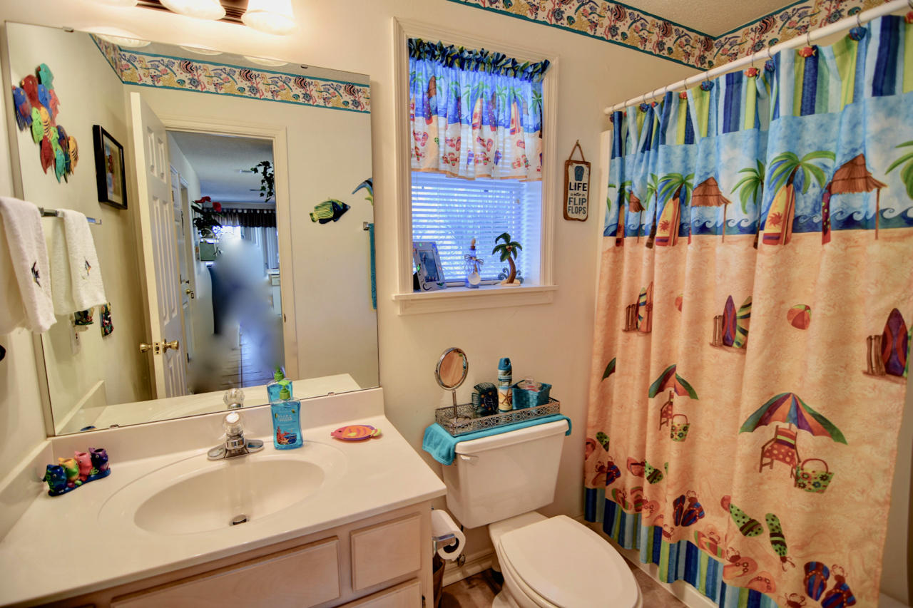 BEACHSIDE VILLAS CONDO - Residential