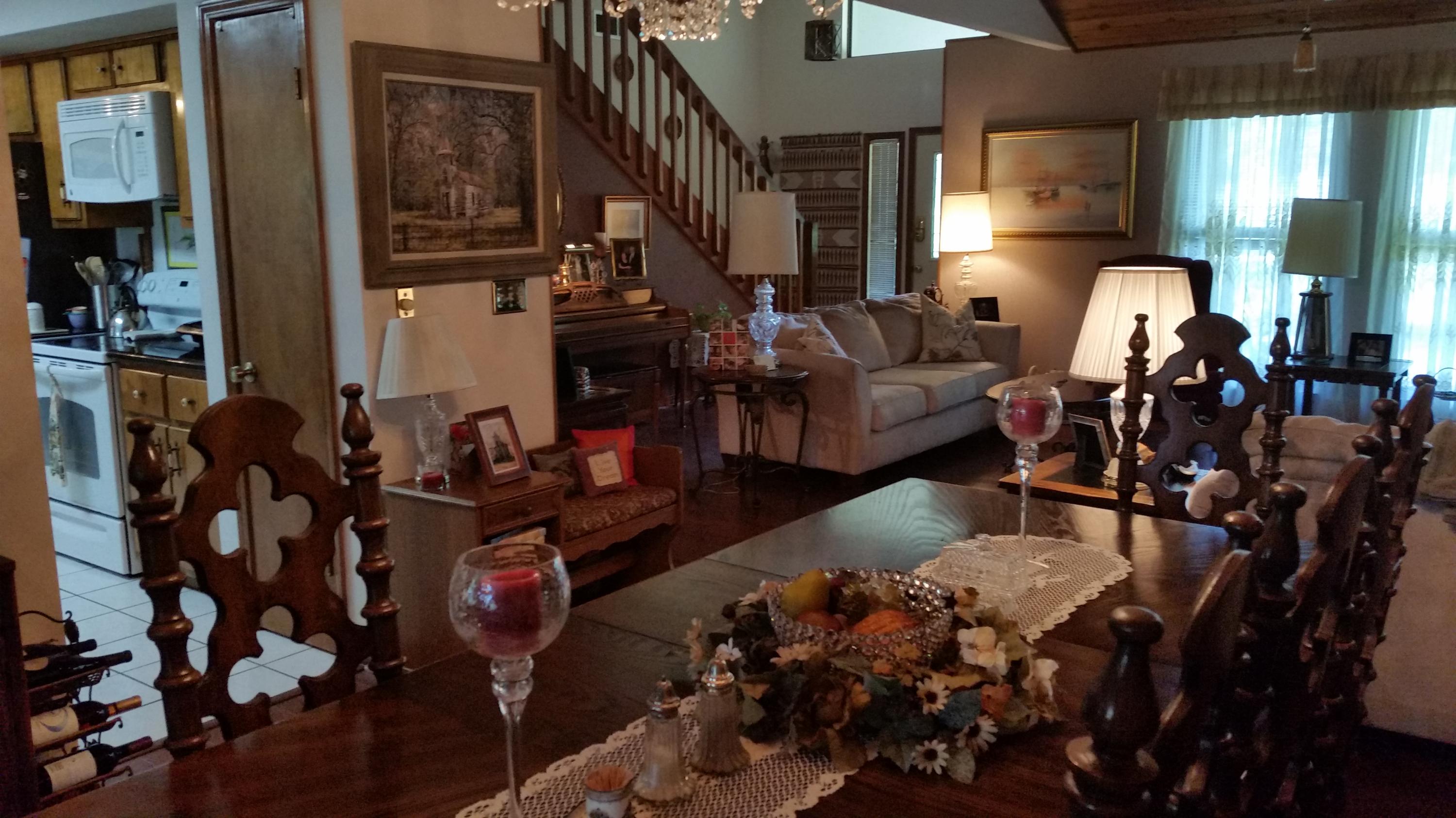 LAKE LORRAINE ESTATES 1 - Residential