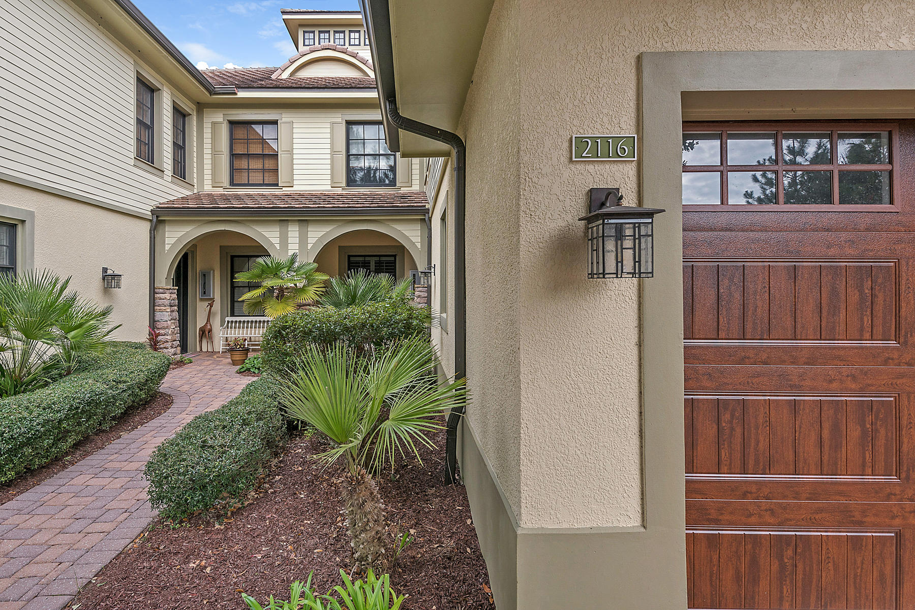 WILD HERON - CLUBSIDE II - Residential