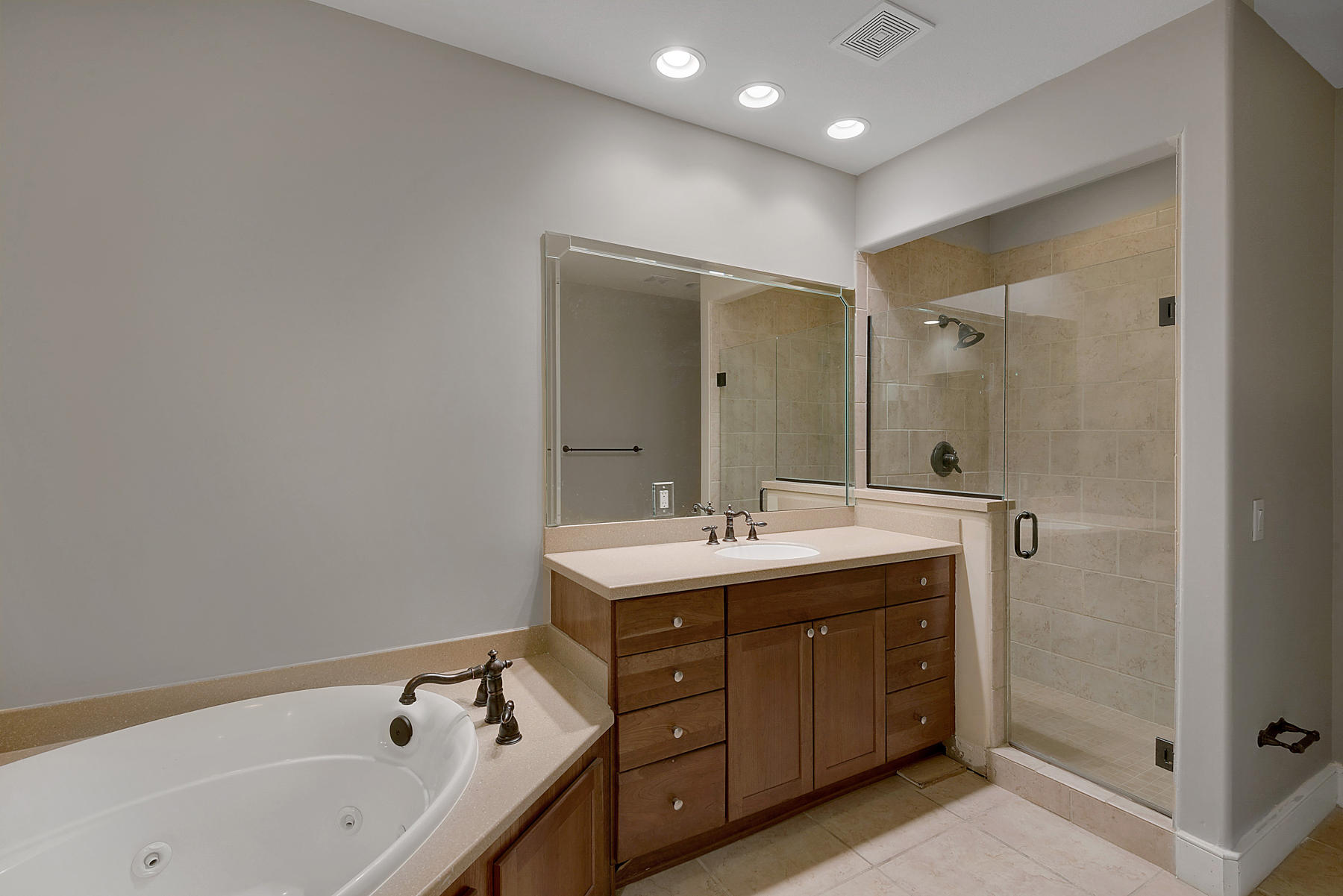 WILD HERON - CLUBSIDE II - Residential