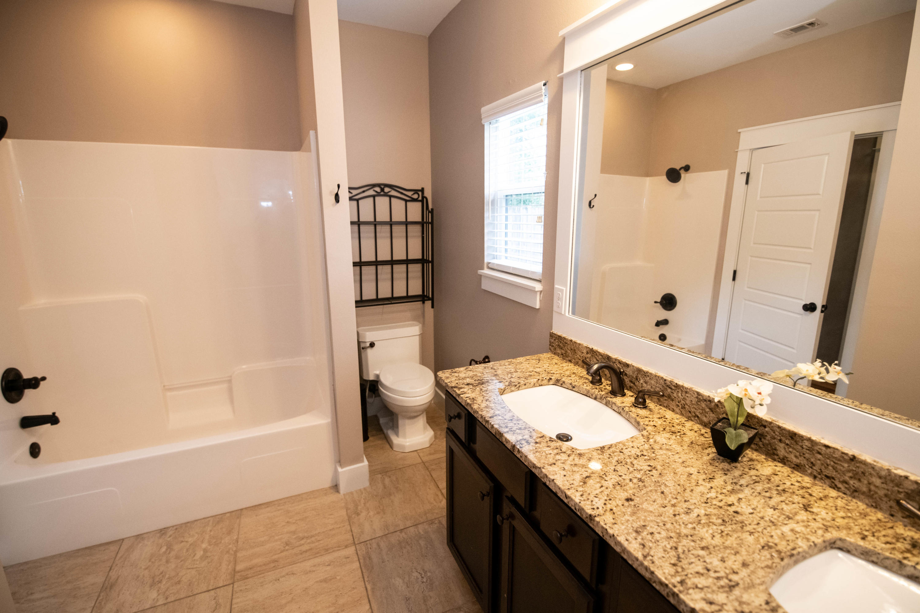 ZACHARY EST - Residential