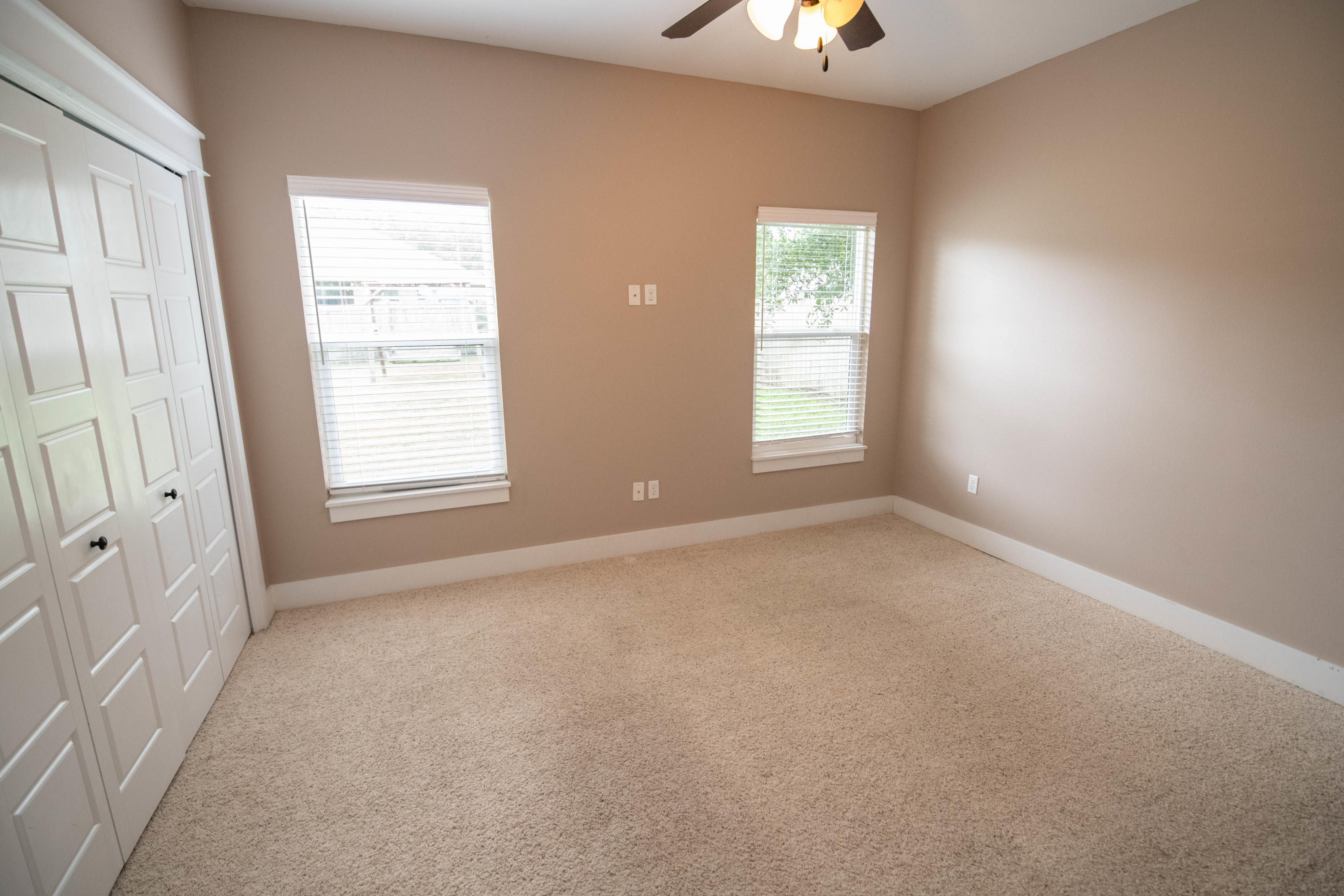 ZACHARY EST - Residential