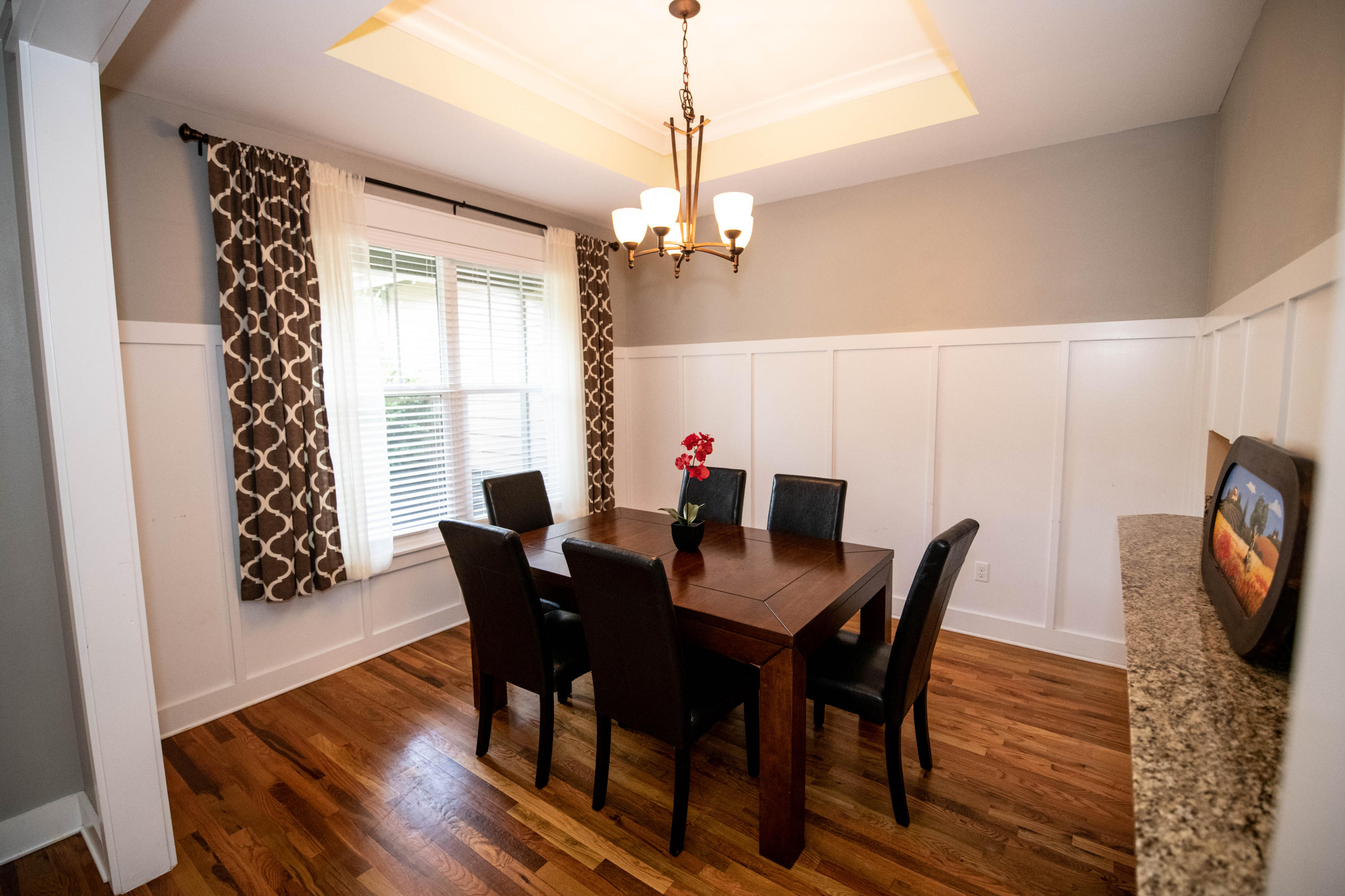 ZACHARY EST - Residential