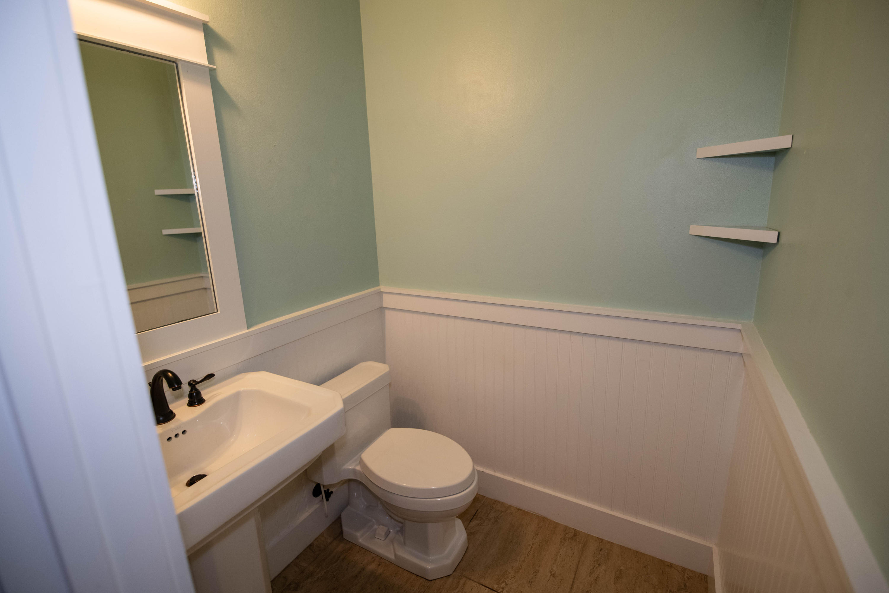 ZACHARY EST - Residential