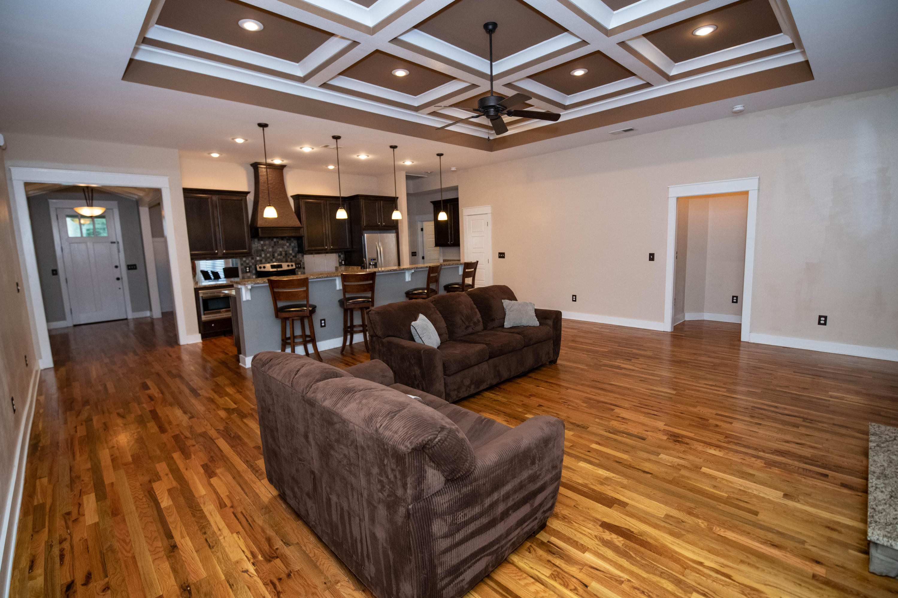 ZACHARY EST - Residential