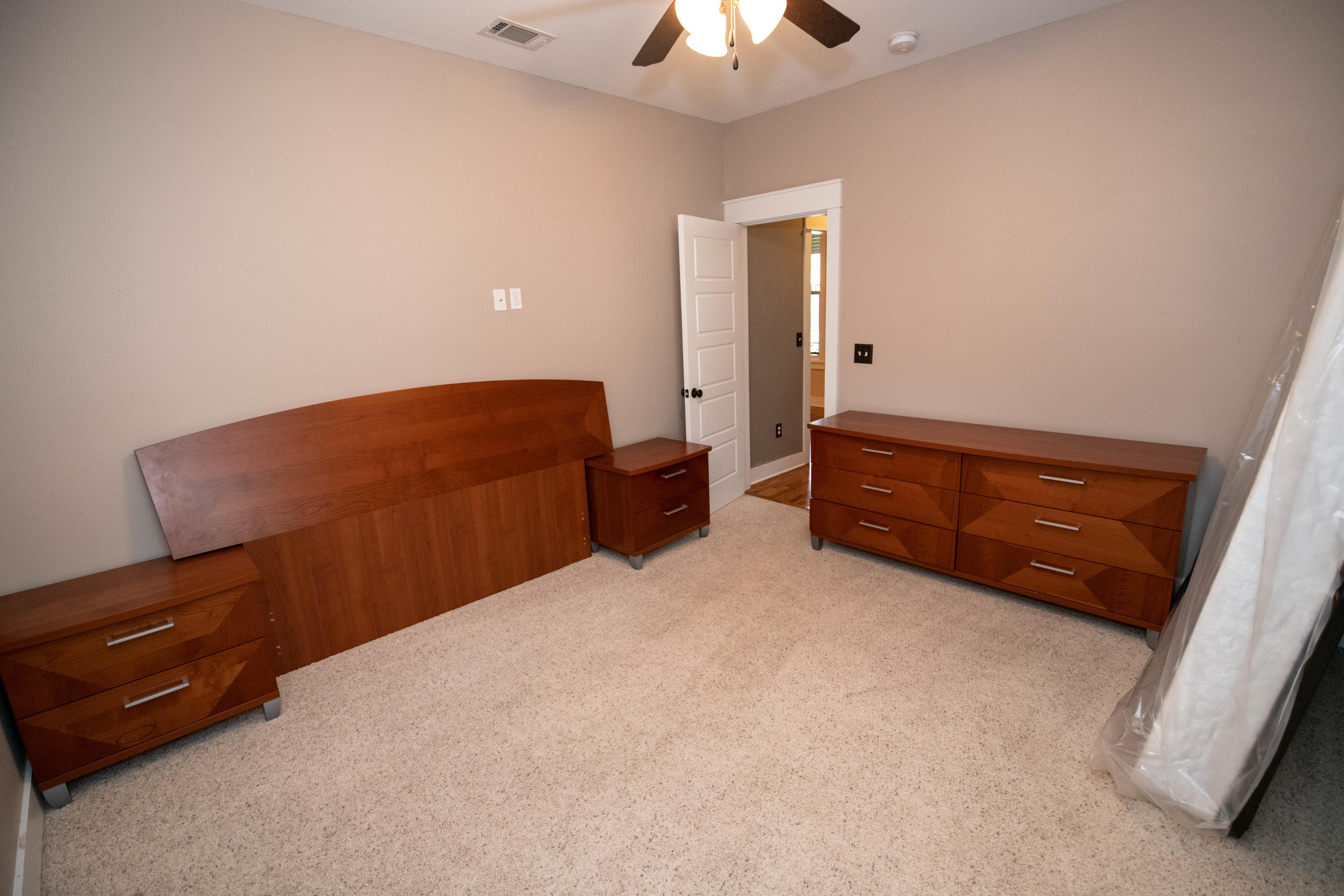 ZACHARY EST - Residential