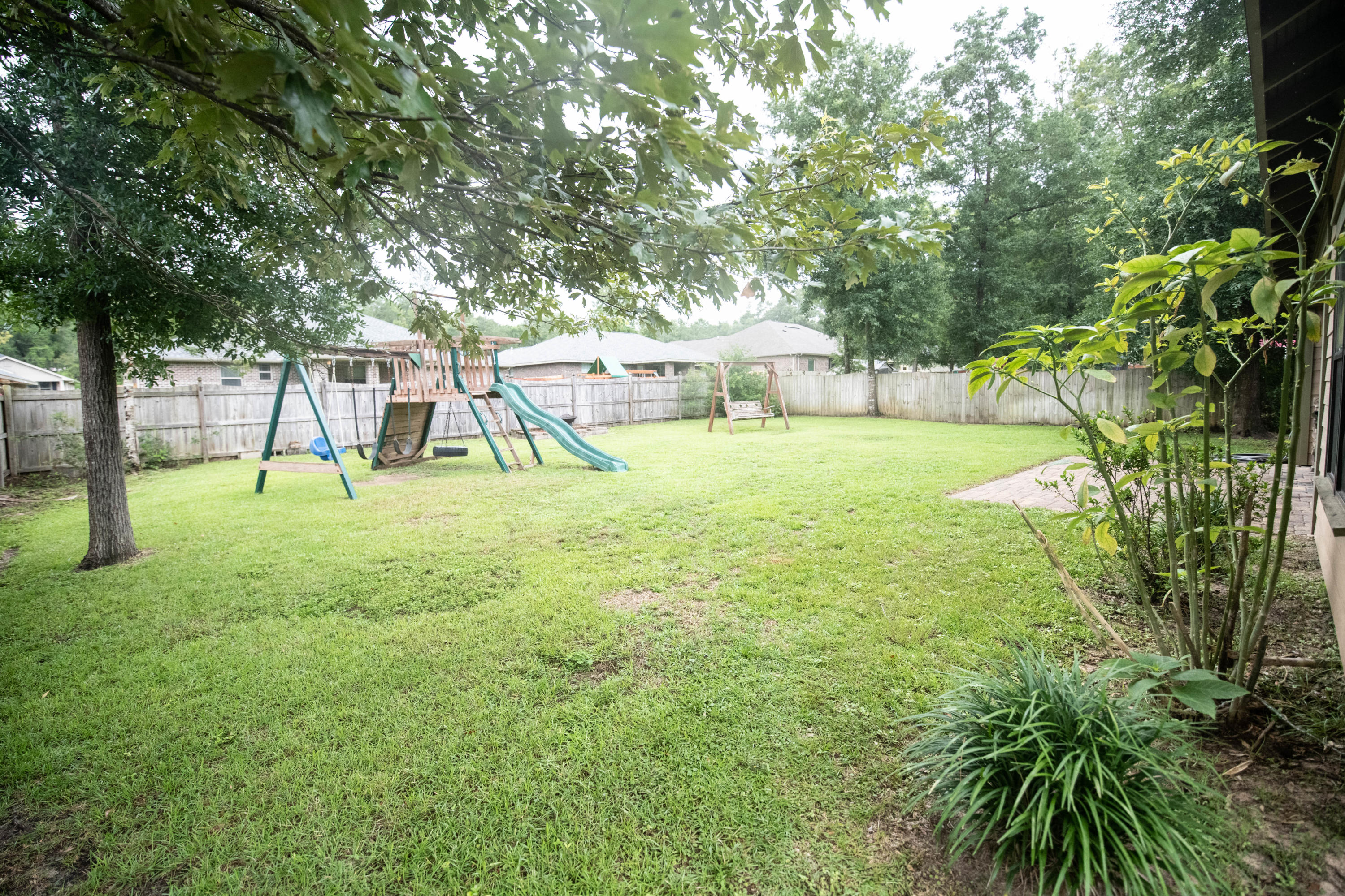 ZACHARY EST - Residential