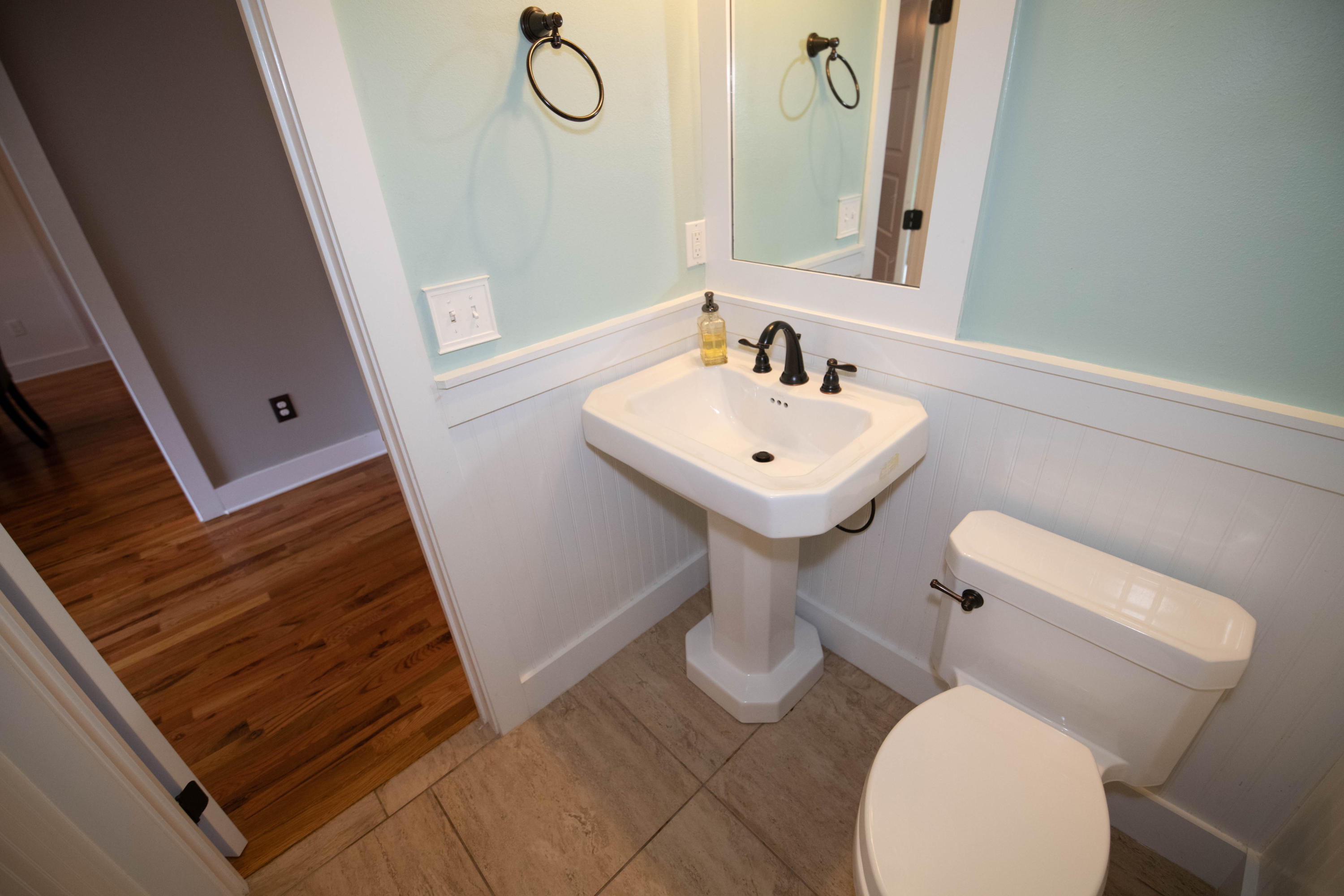 ZACHARY EST - Residential