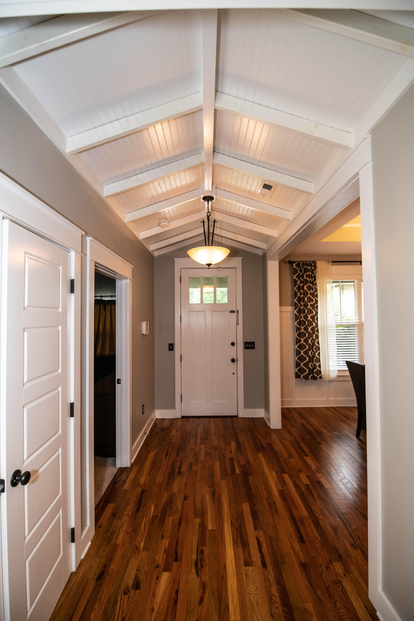 ZACHARY EST - Residential