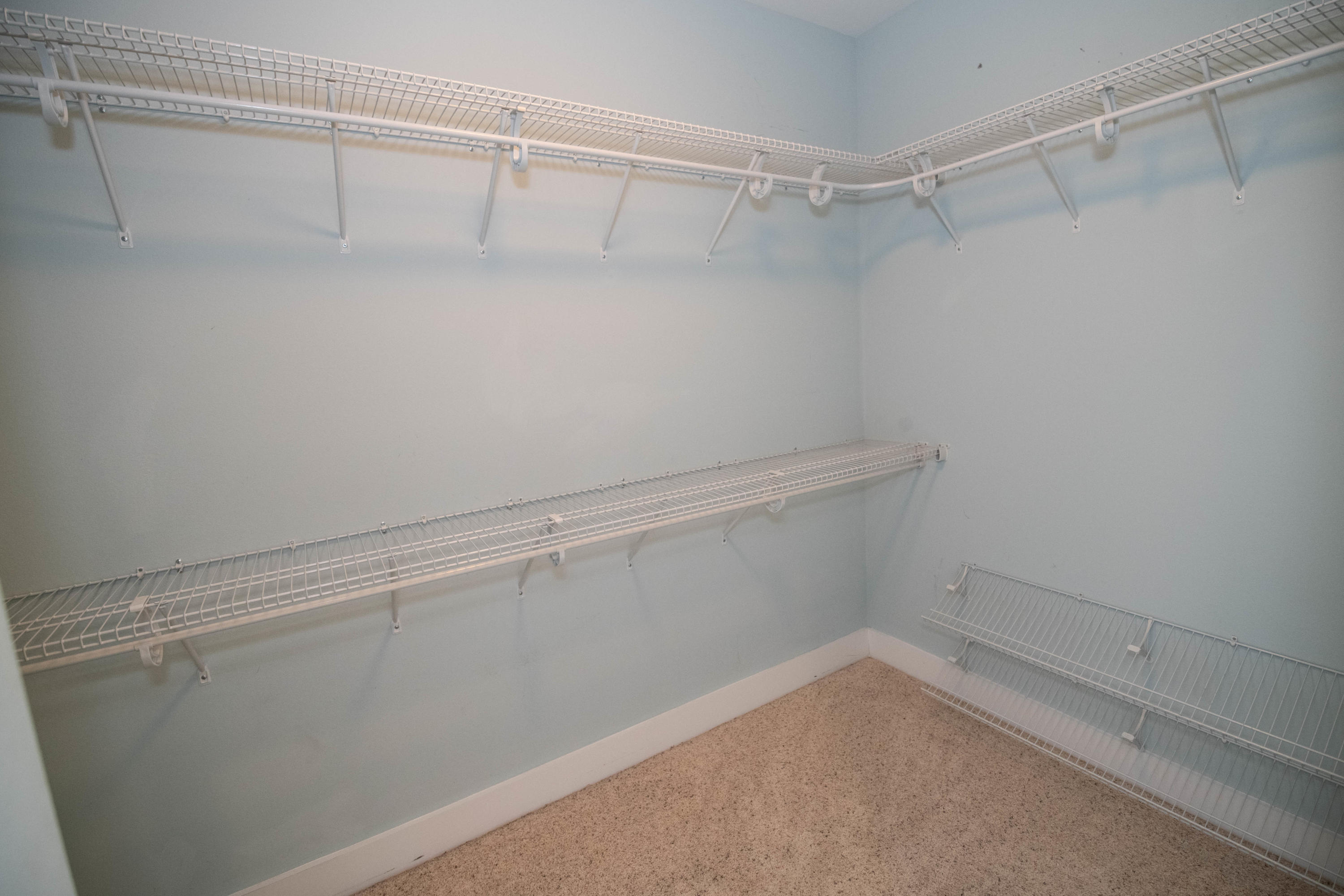 ZACHARY EST - Residential