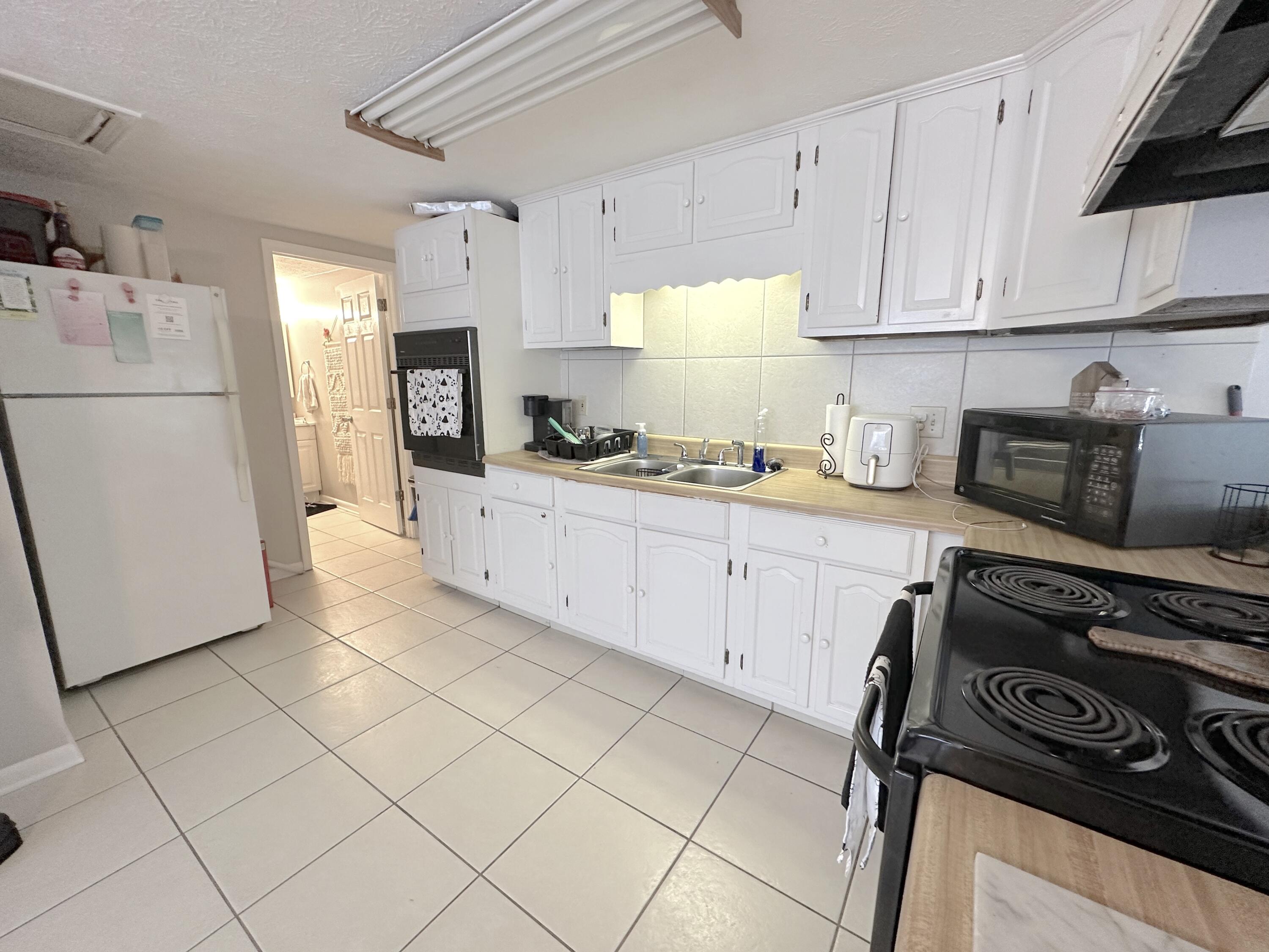 EL CENTRO BEACH - Residential