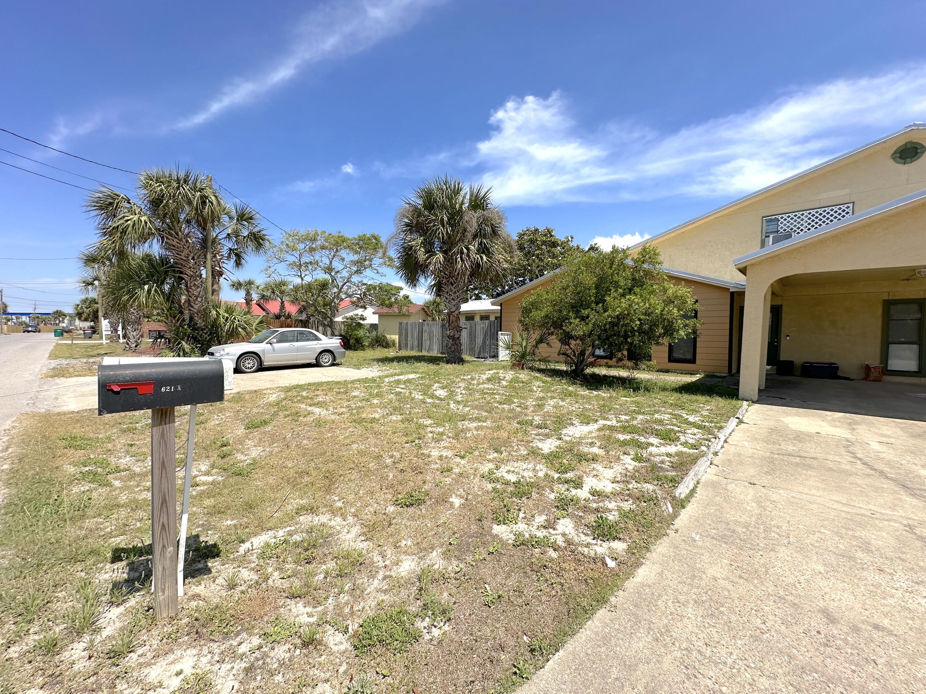 EL CENTRO BEACH - Residential