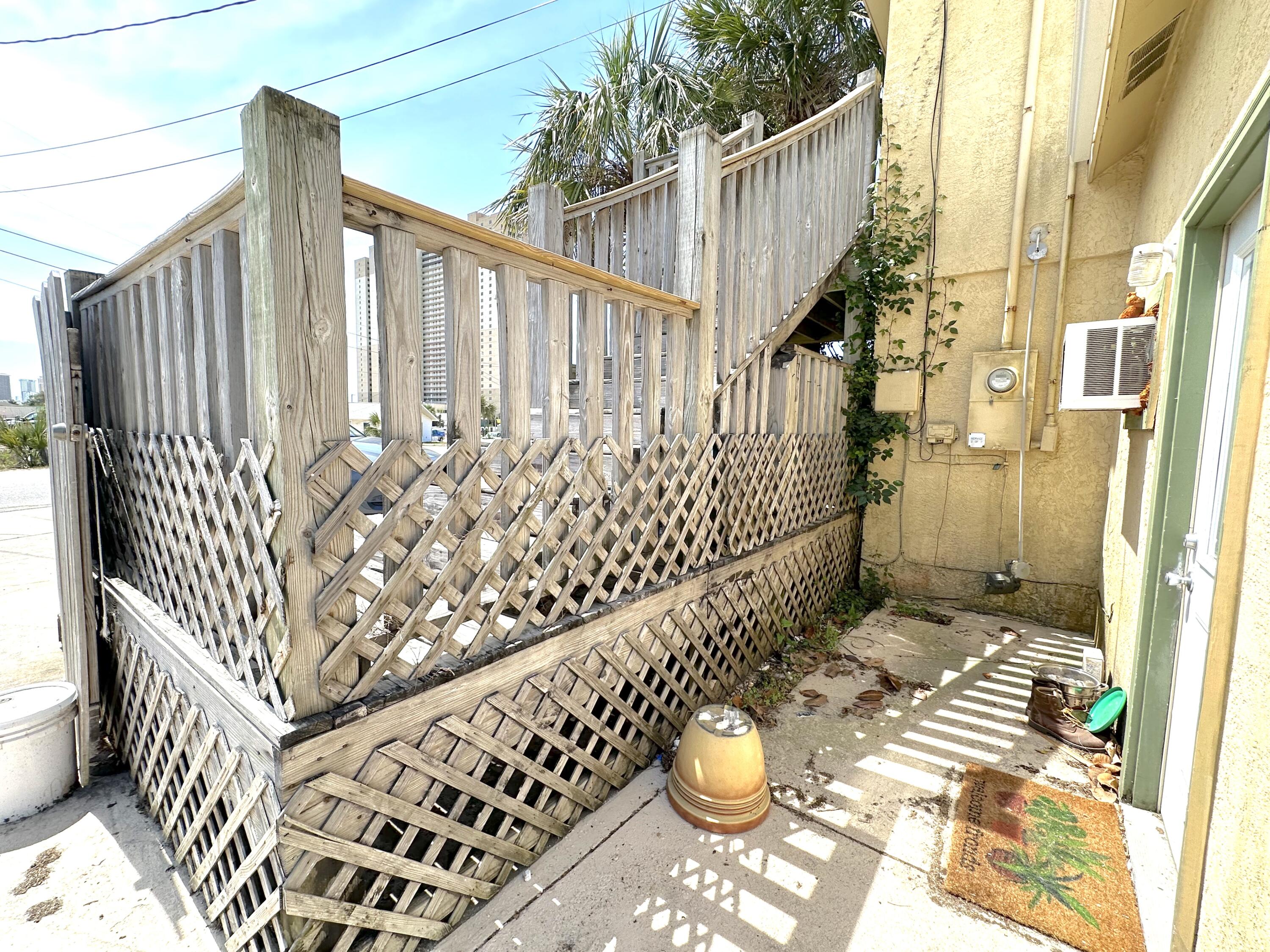 EL CENTRO BEACH - Residential