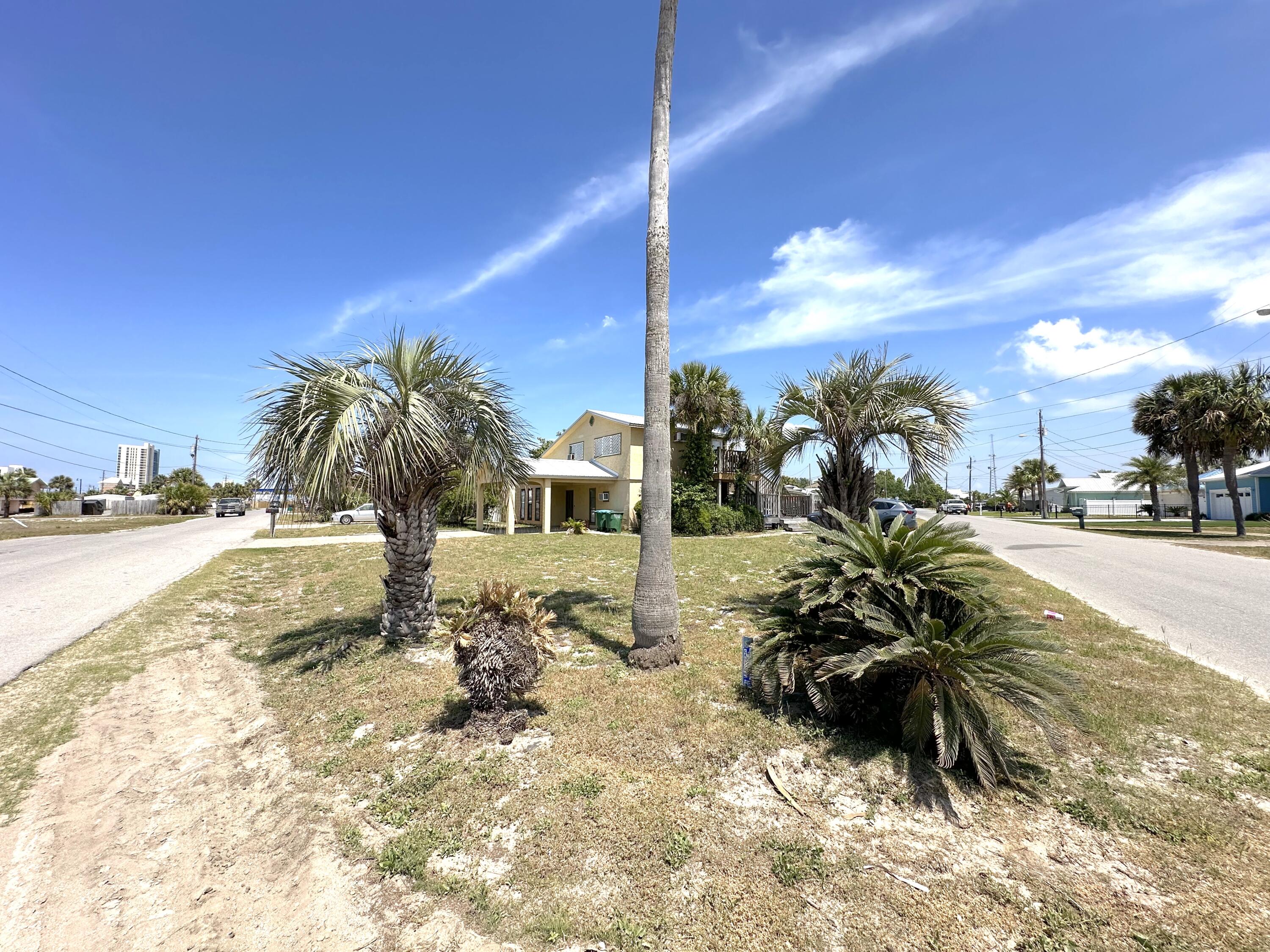 EL CENTRO BEACH - Residential