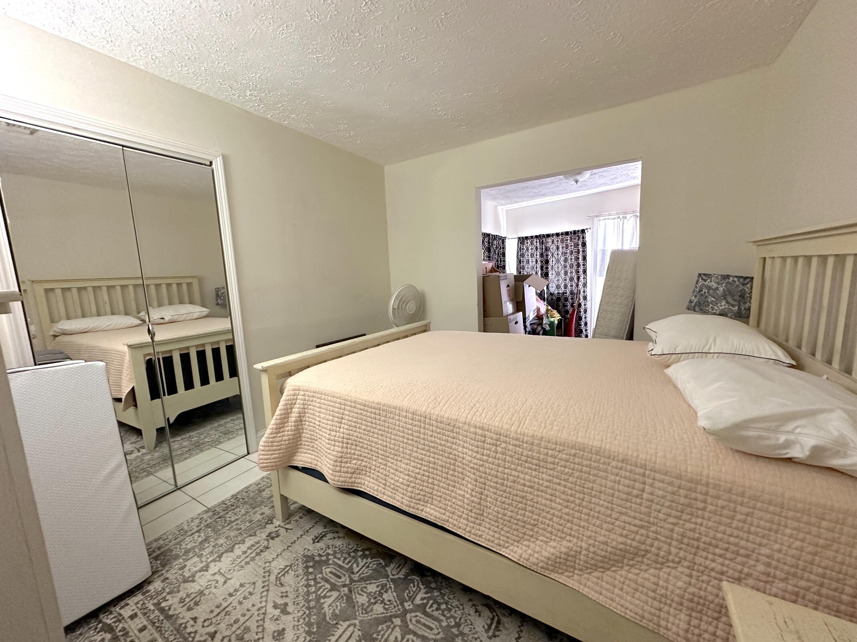 EL CENTRO BEACH - Residential